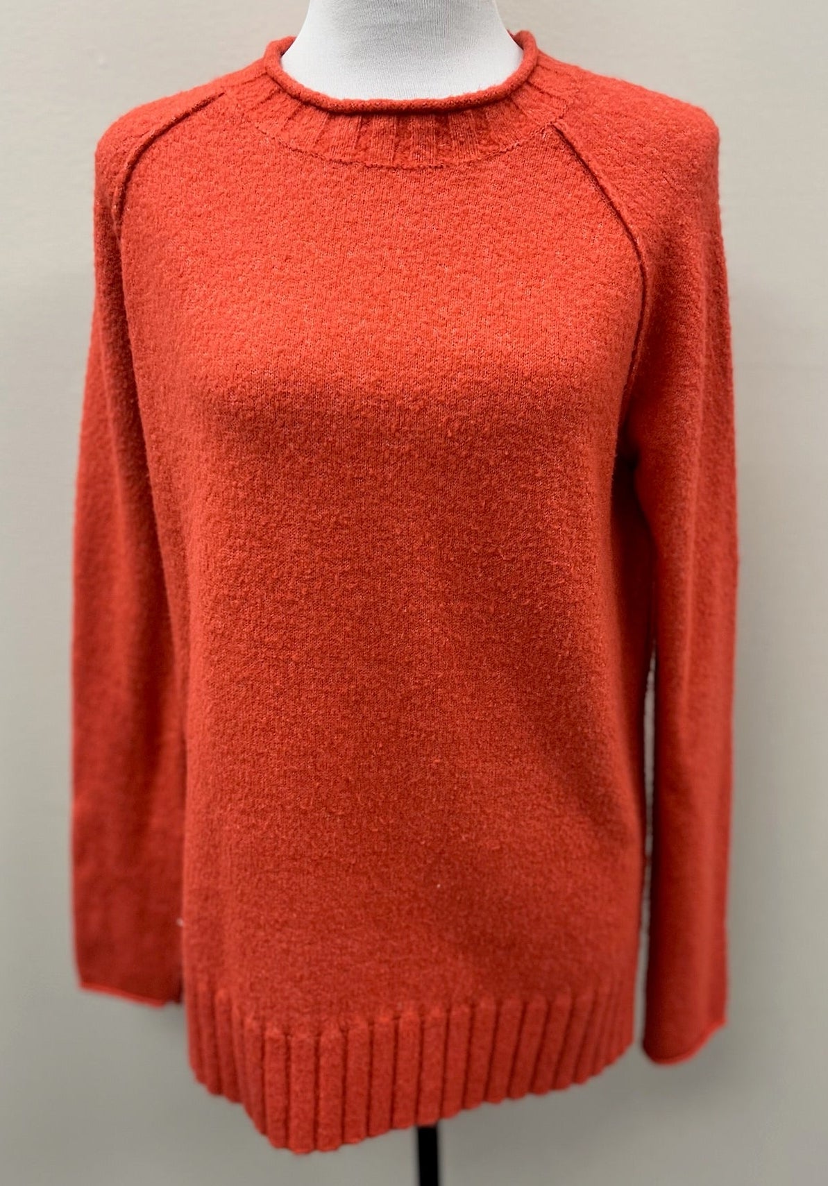 Used Women’s Orange Sweater Shirt