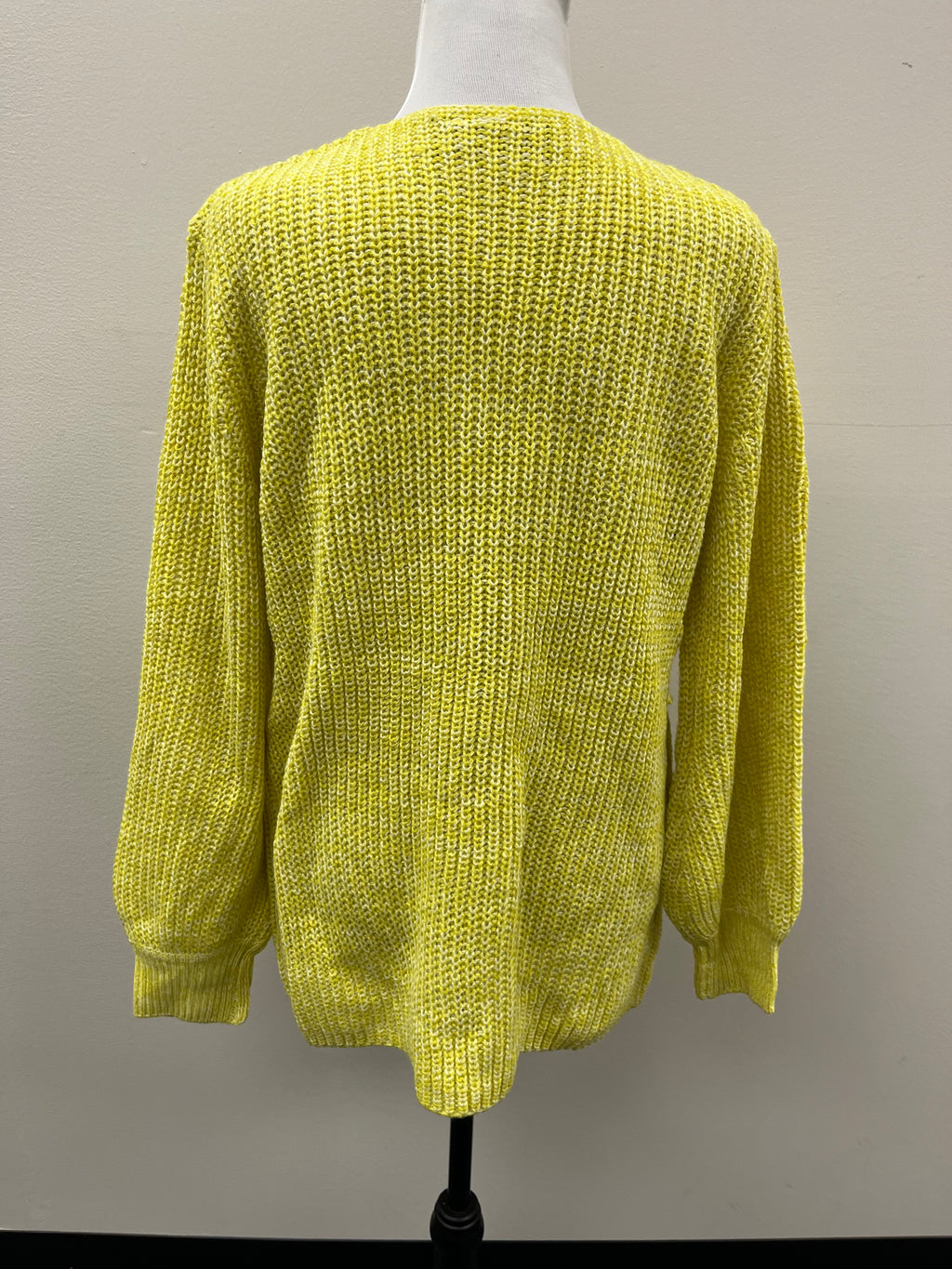 Used Women’s Knitted Sweater Shirts