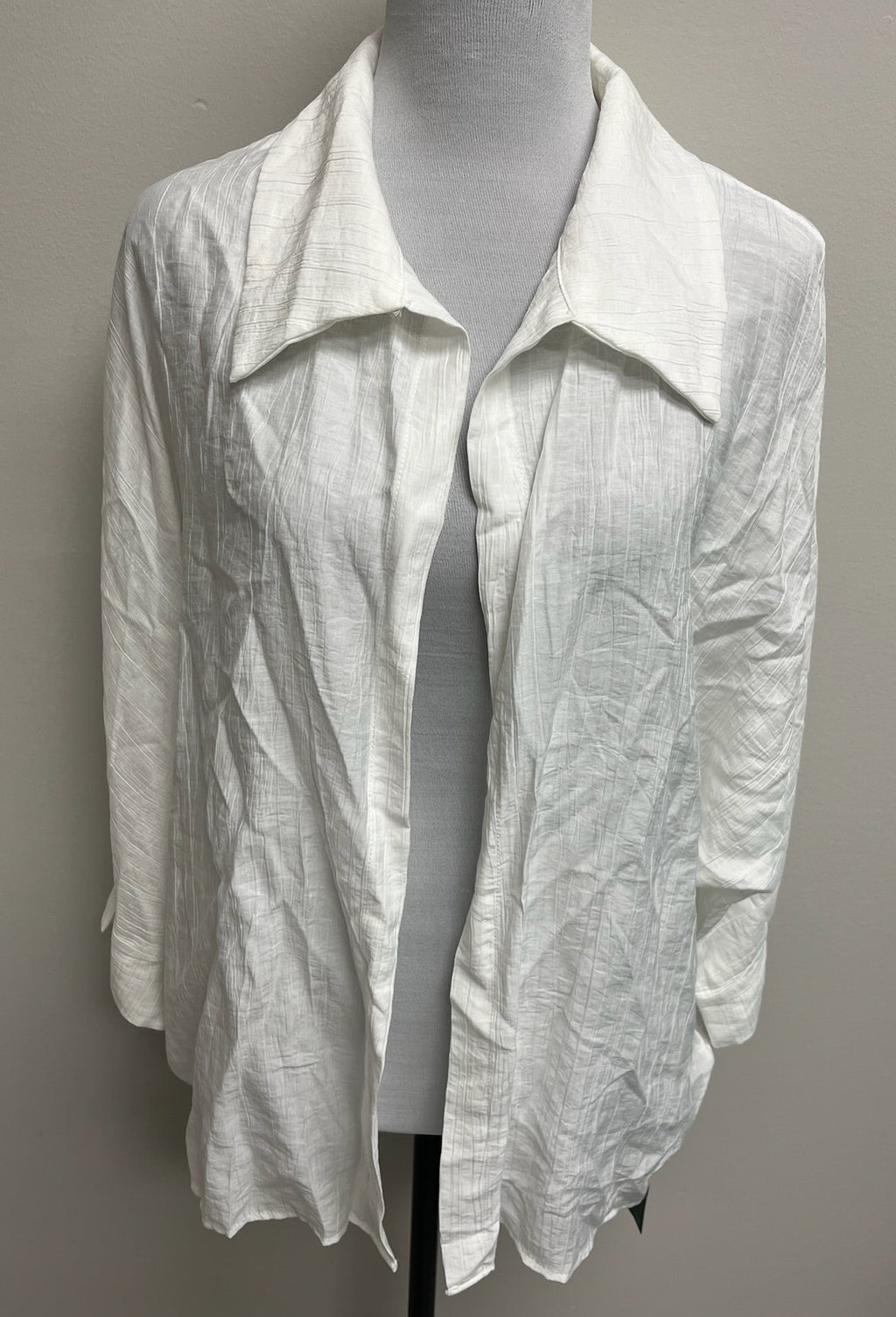 New Women’s White Light Weight Shirt