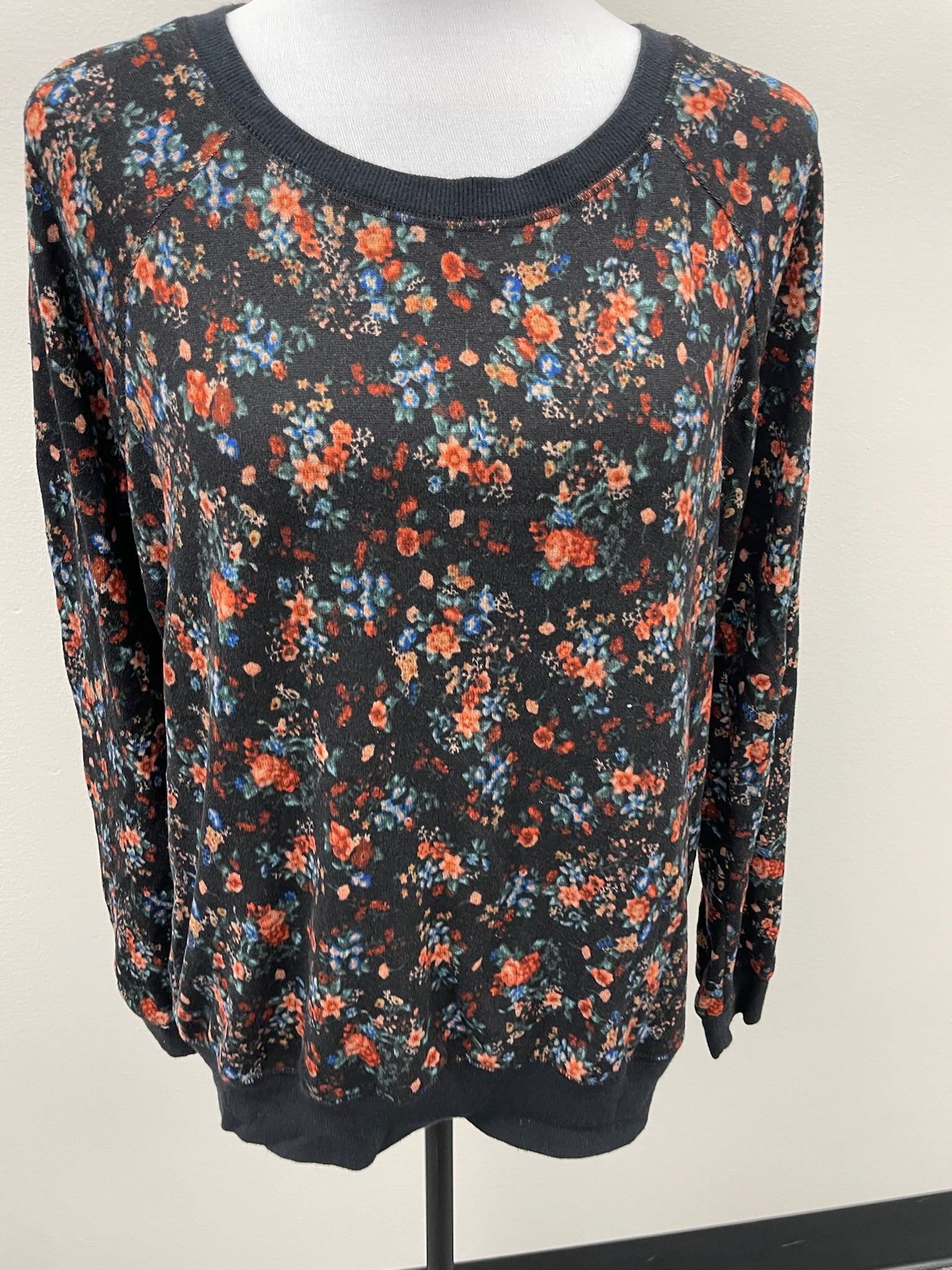 Women’s Floral Sweater Shirt