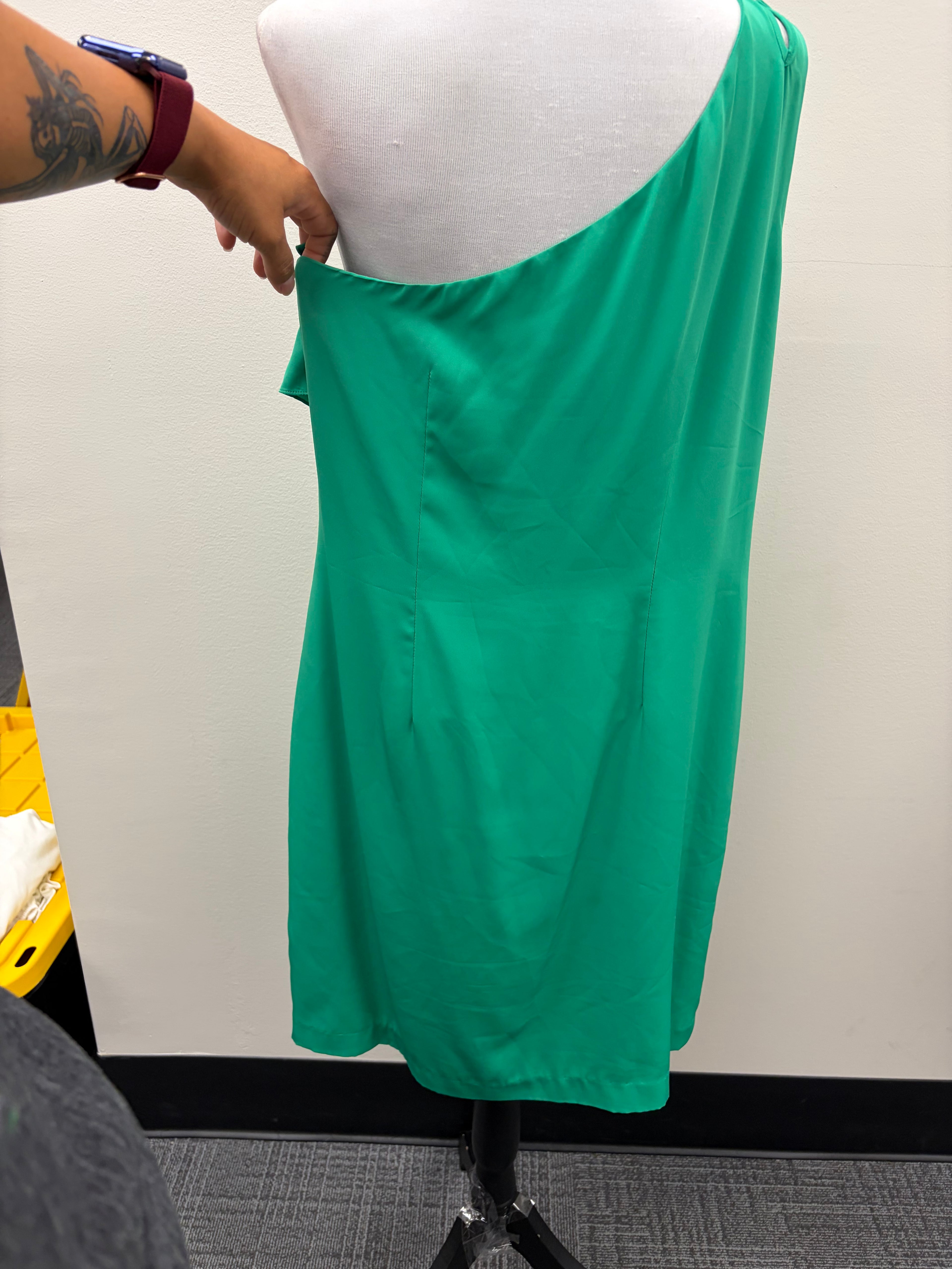 Used Women’s Green Dress