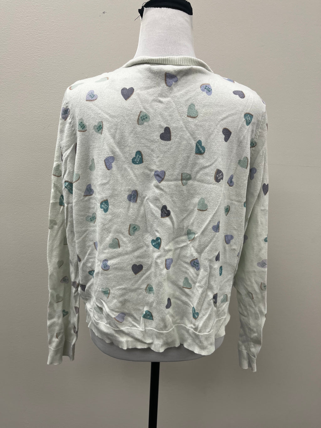 Used Women’s Heart Sweater Shirt