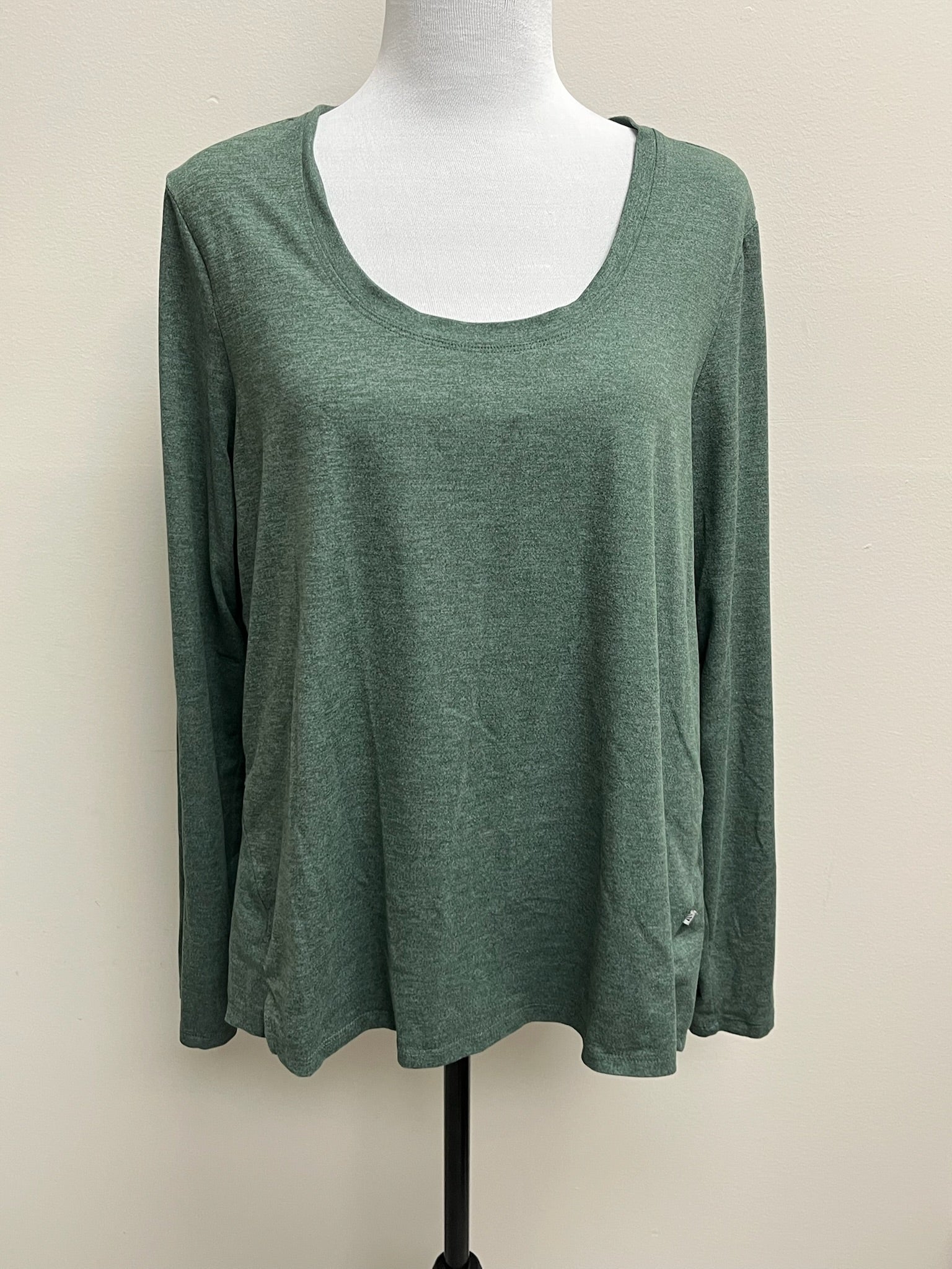 Women’s Green Long Sleeve