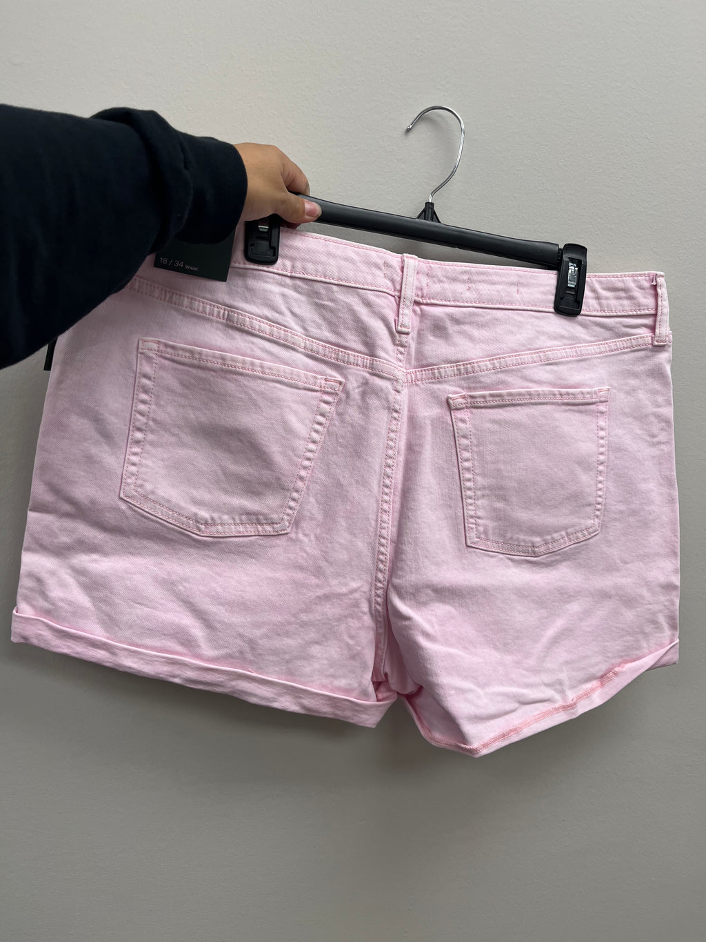 New women’s Pink Shorts