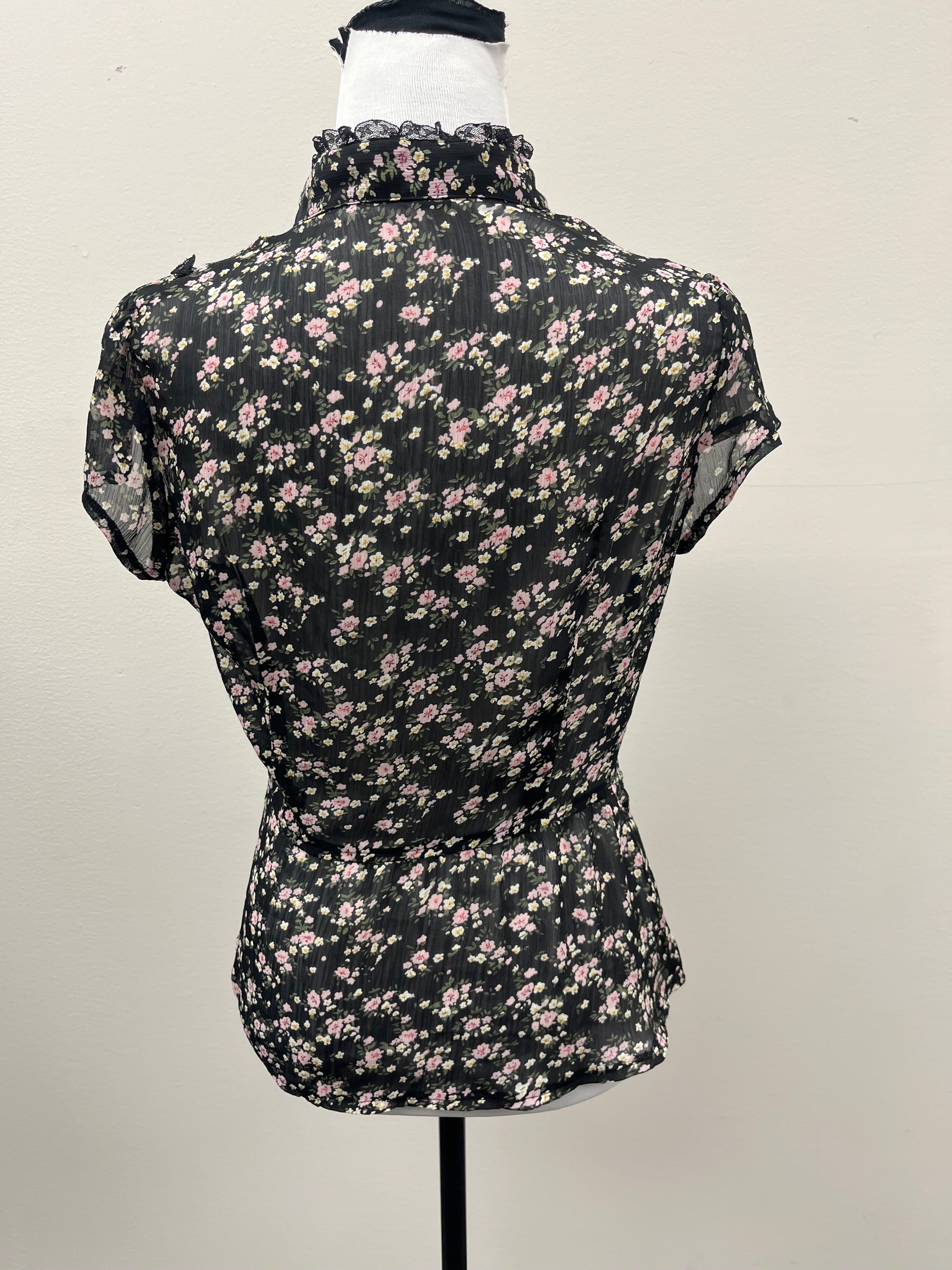 Used Women’s Floral Top