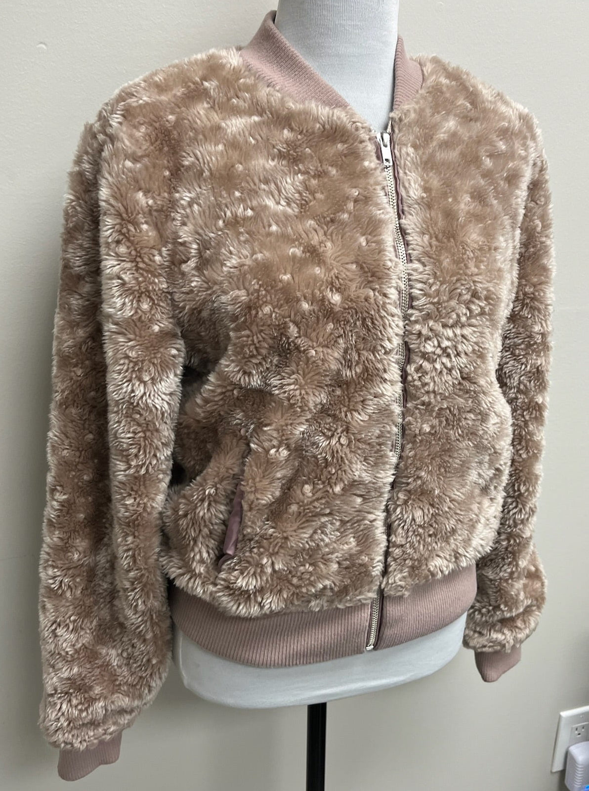 Women’s Fuzzy Zip Up Jacket