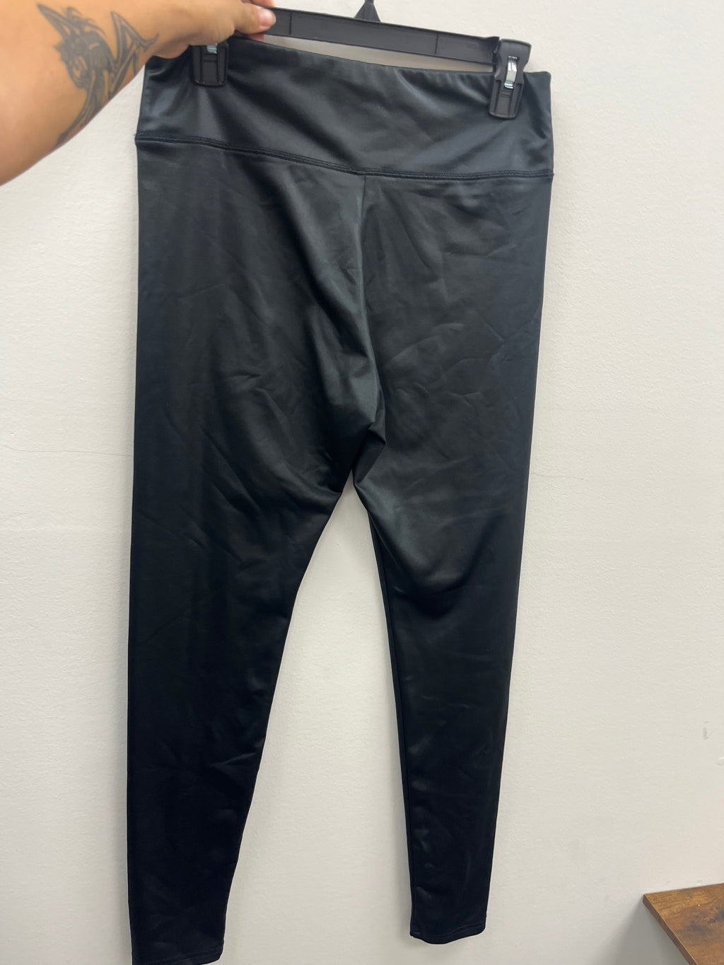 Used Women’s Black Legging Pants