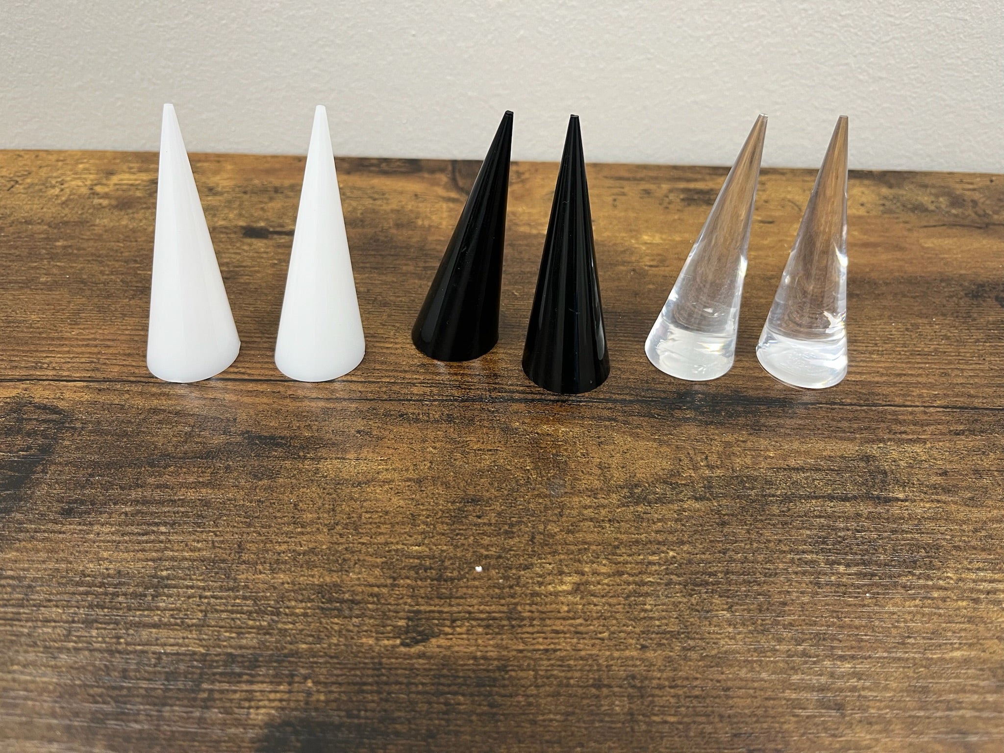 Used 6 Piece Acrylic Ring Organizer Set
