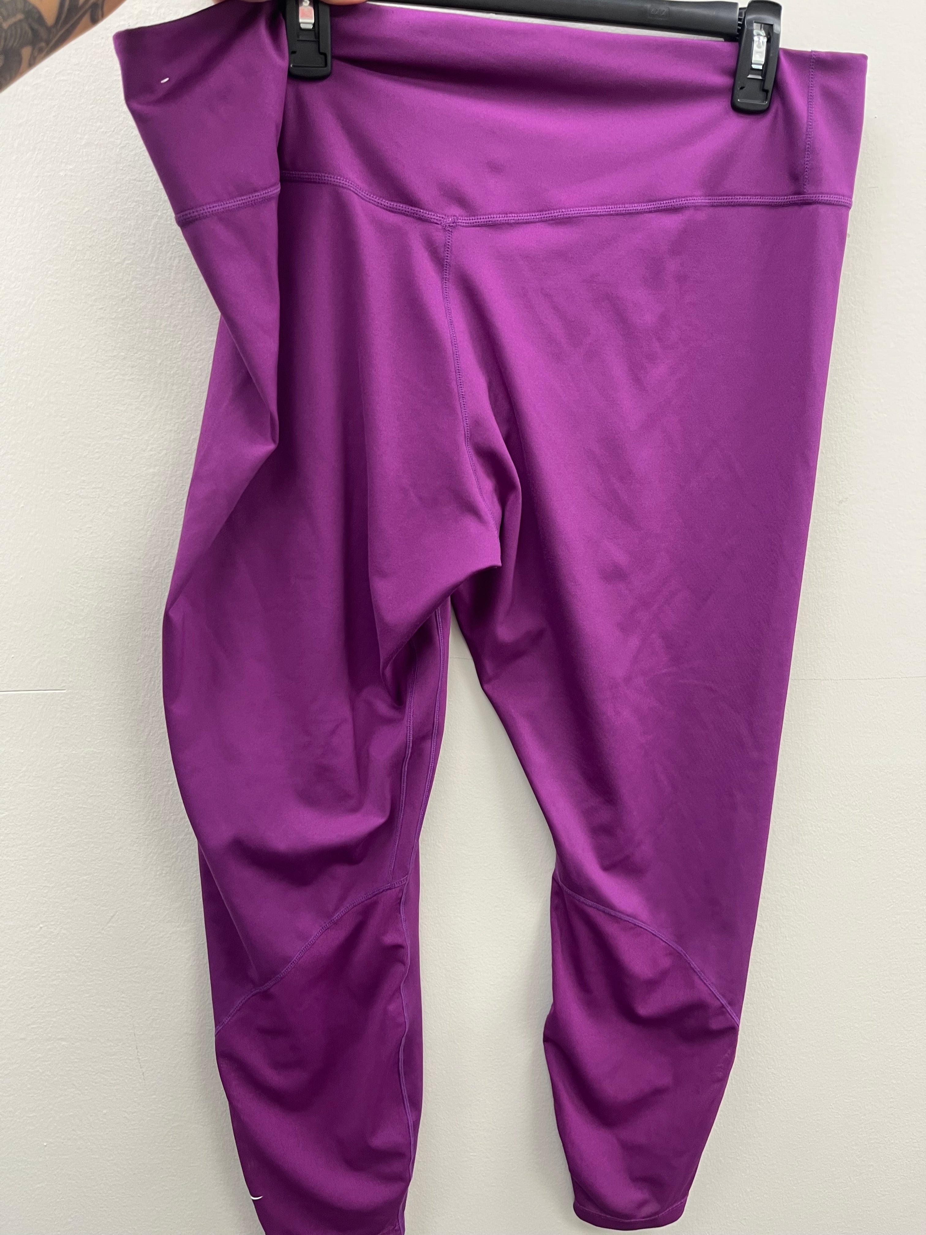 Used Women’s Purple Athletic Pants