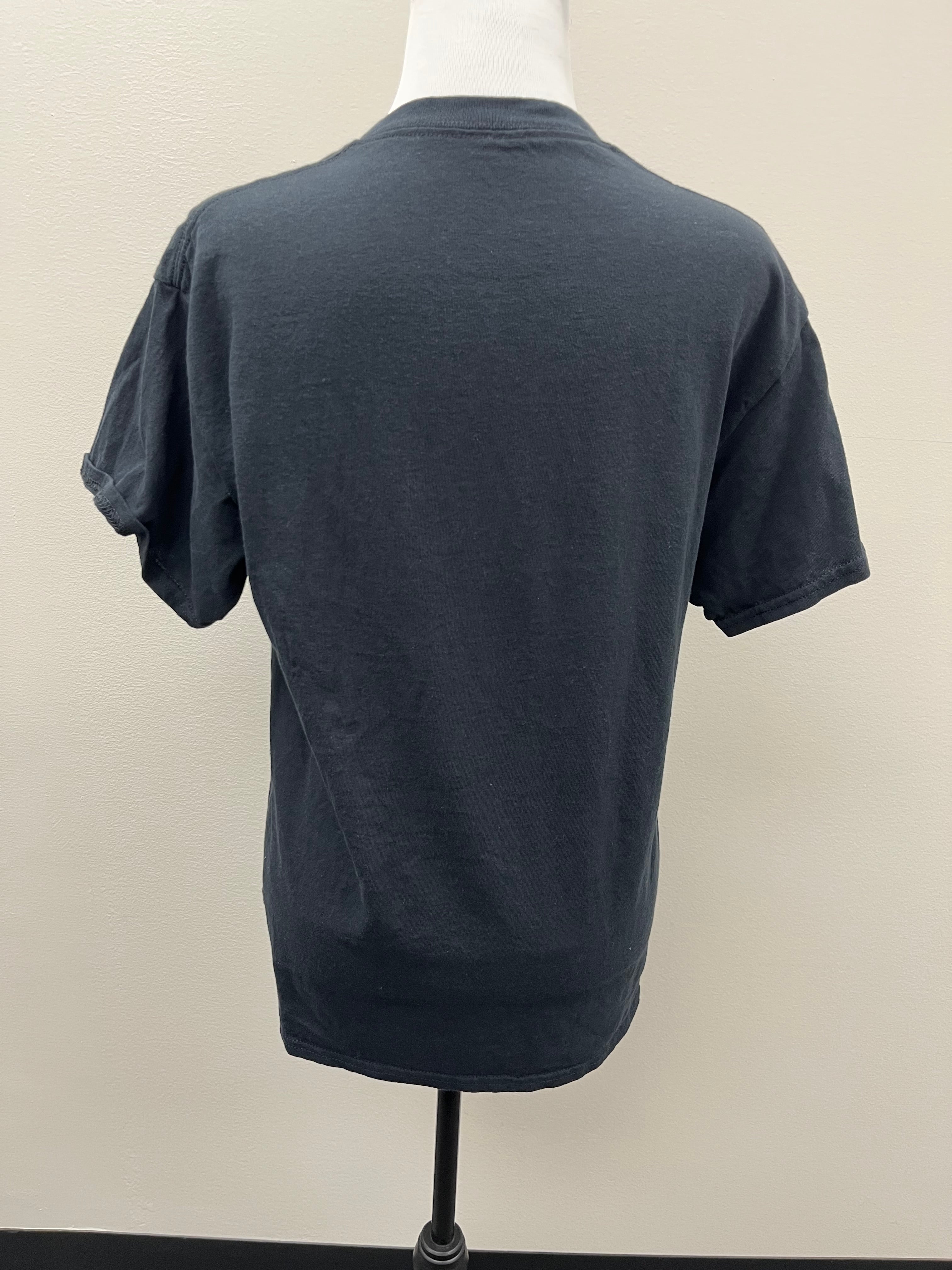 Used Women’s Black Shirt