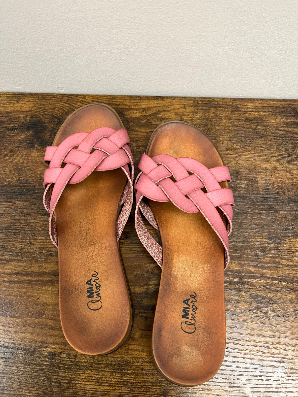 Used Women’s Pink Sandals
