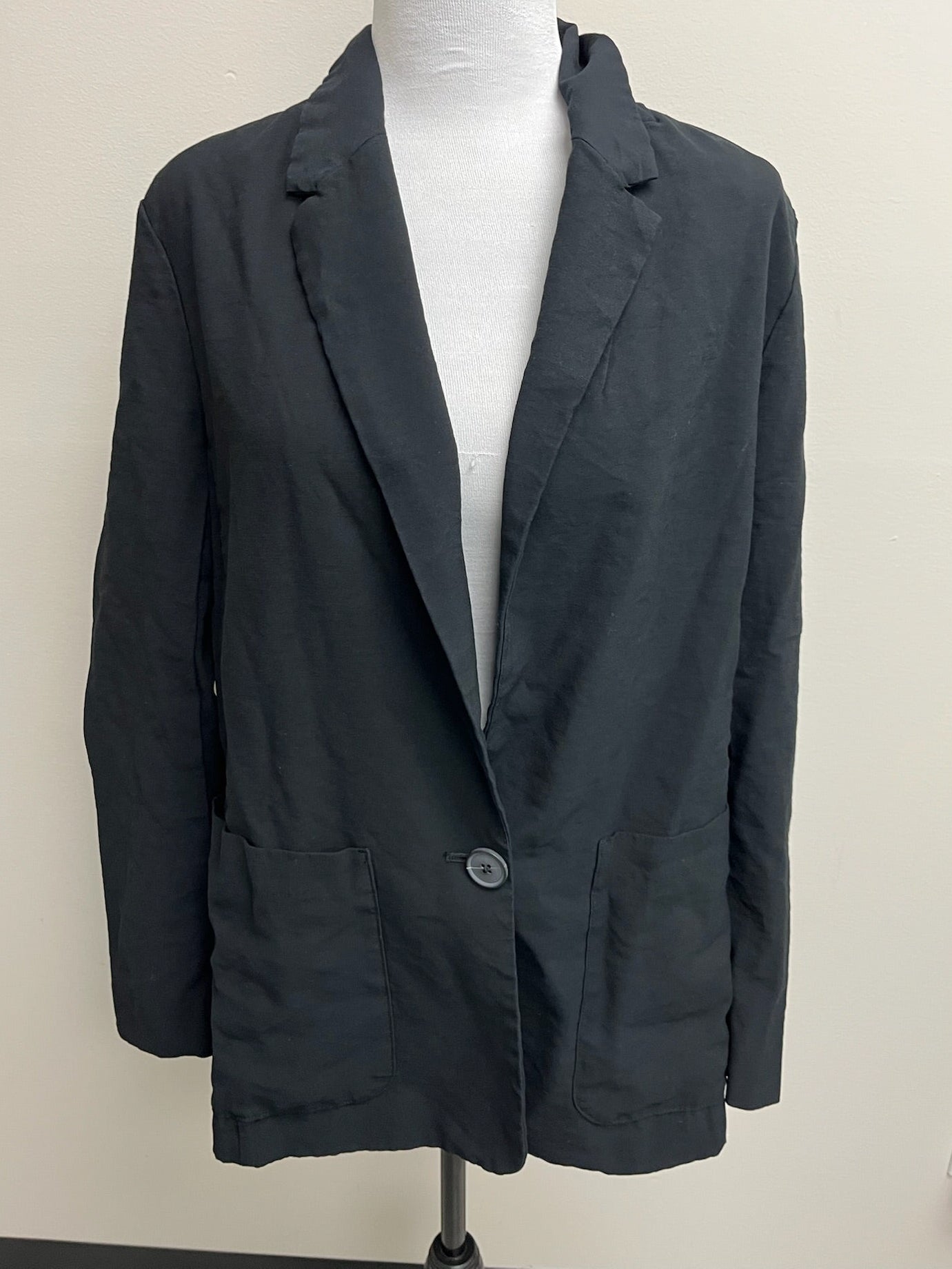 Used Women’s Black Suit Jacket