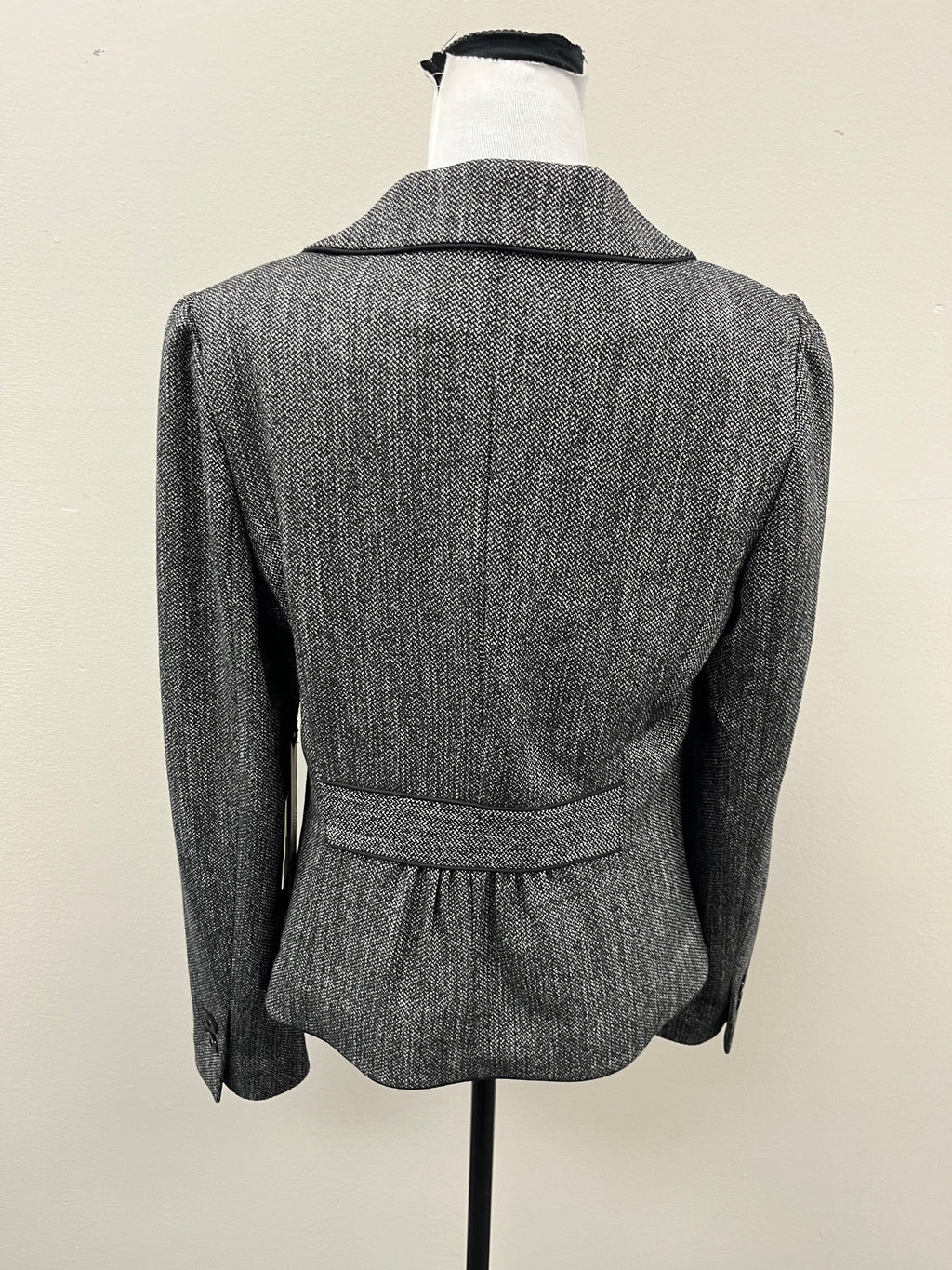 Used Women’s Grey Suit Jacket Blazer