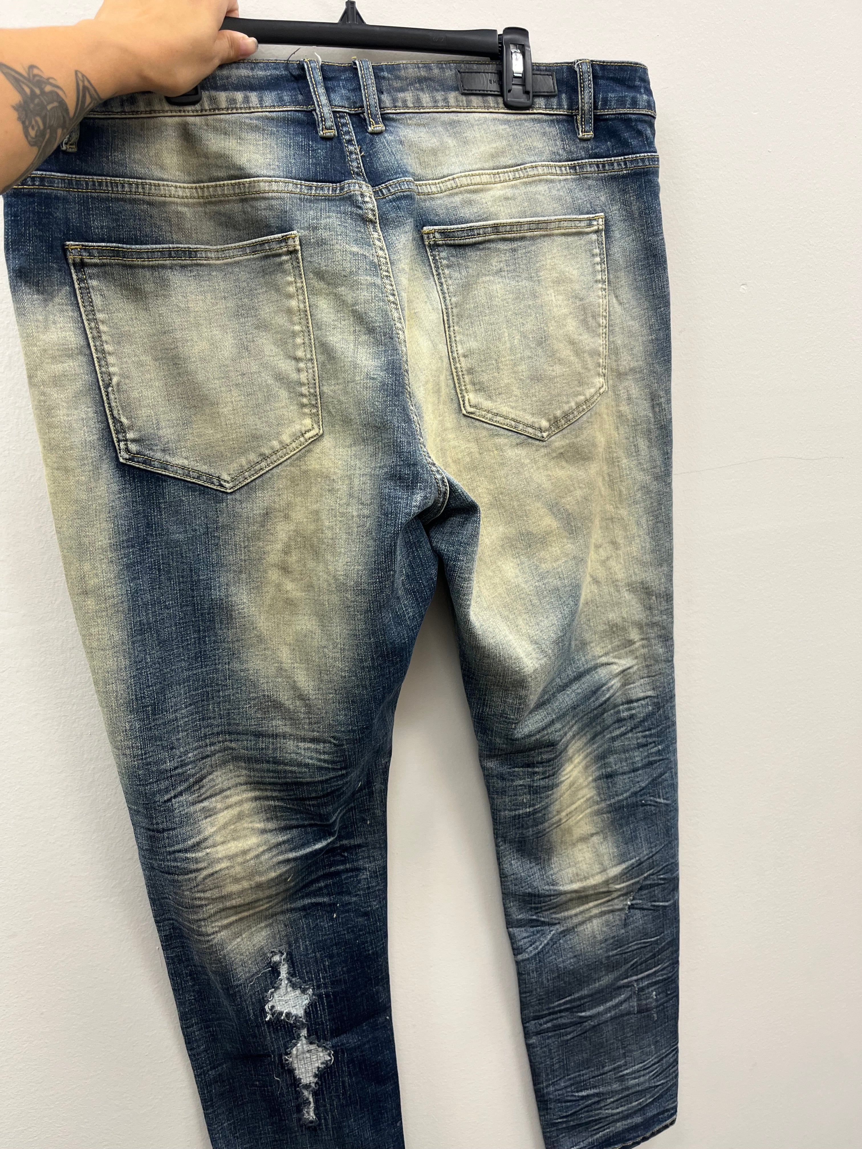 Used Men’s Ripped Jeans