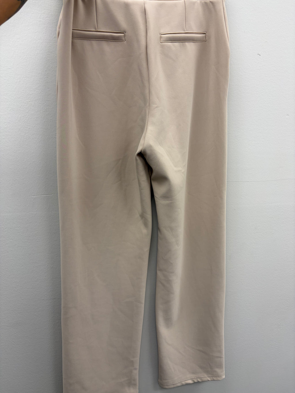 New Women’s Beige Flowy Pants