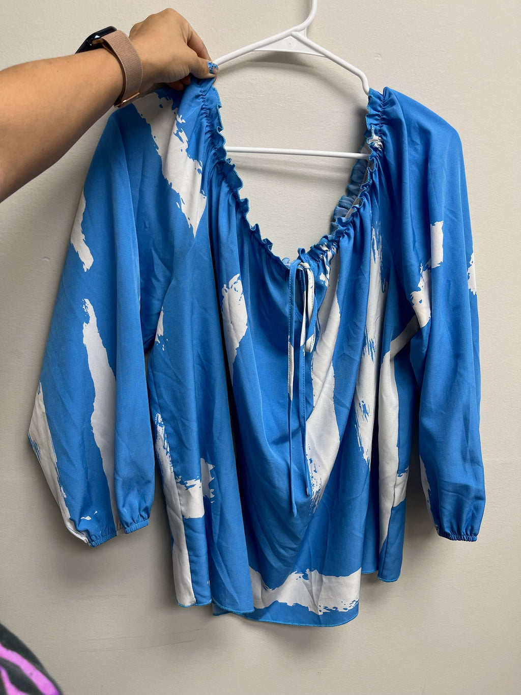 Used Women’s Blue & White Two Piece Set