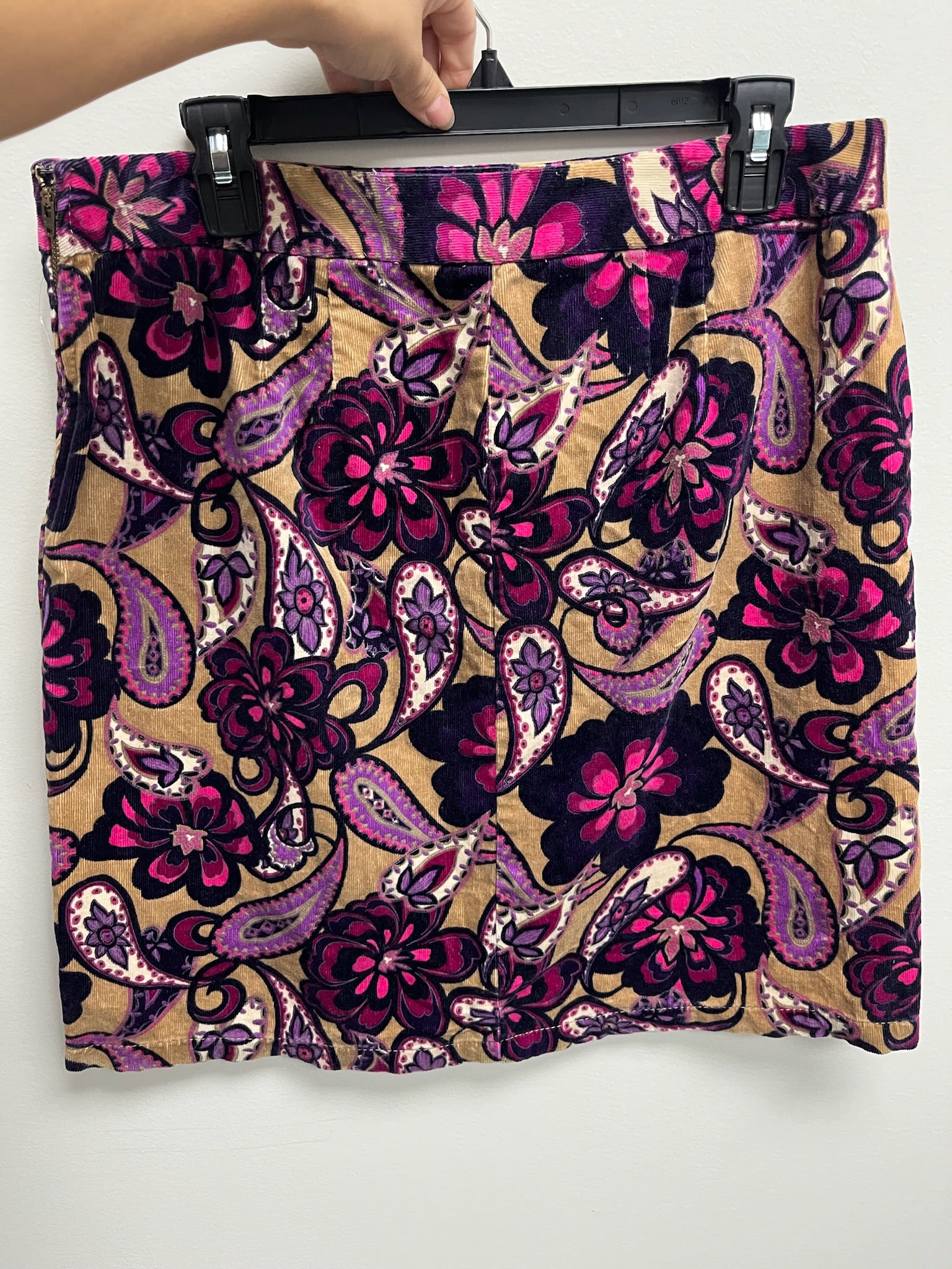 Used Women’s Skirt