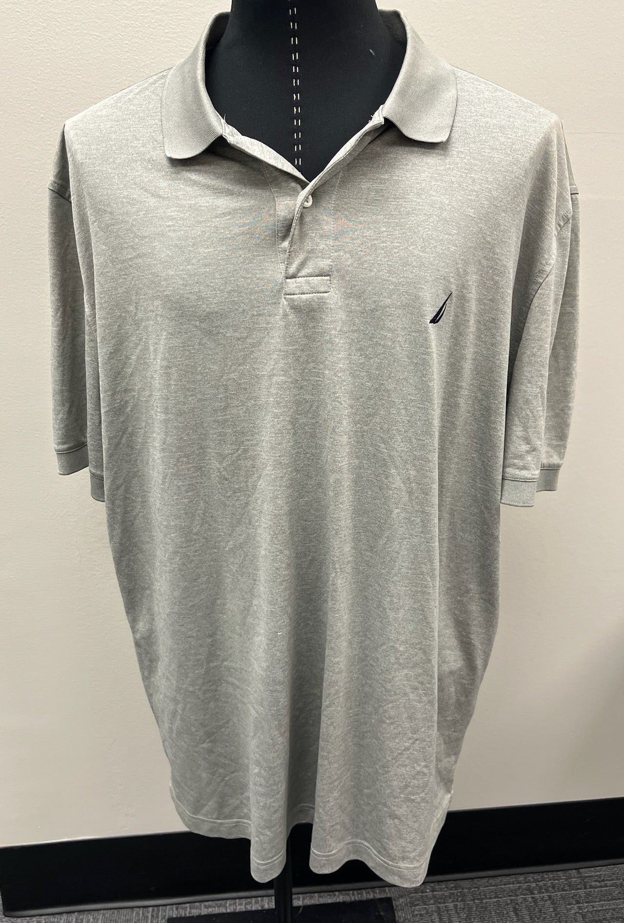 Used Men’s Grey Polo Shirt