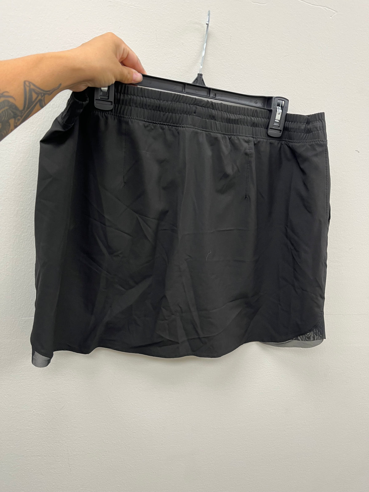 Used Women’s Black Athletic Skort