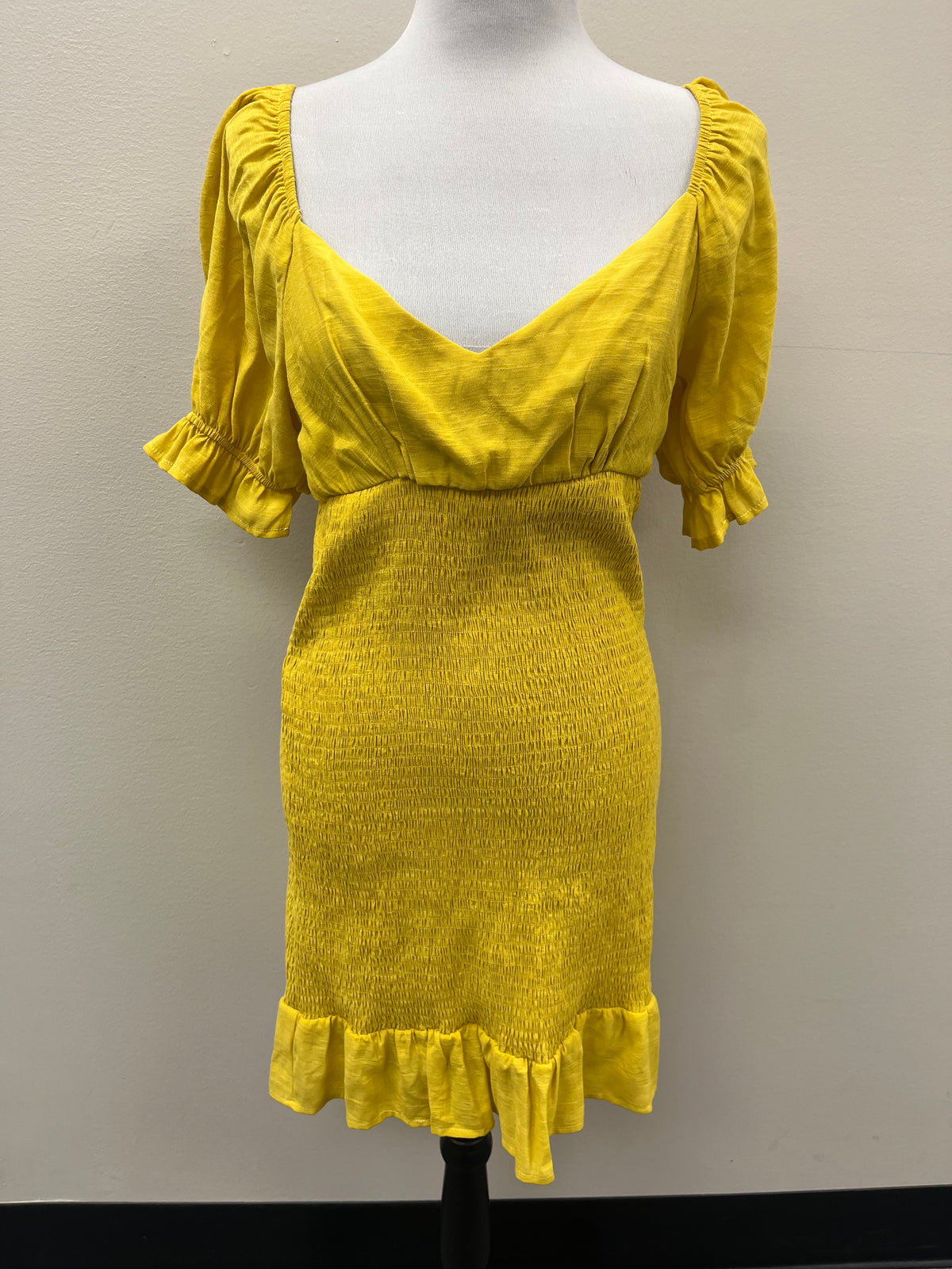 Used Women’s Yellow Dress