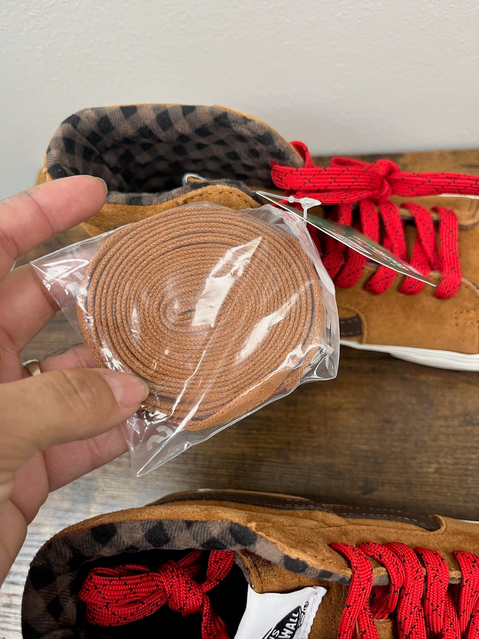 Unisex Adult Hi-Top Sneakers