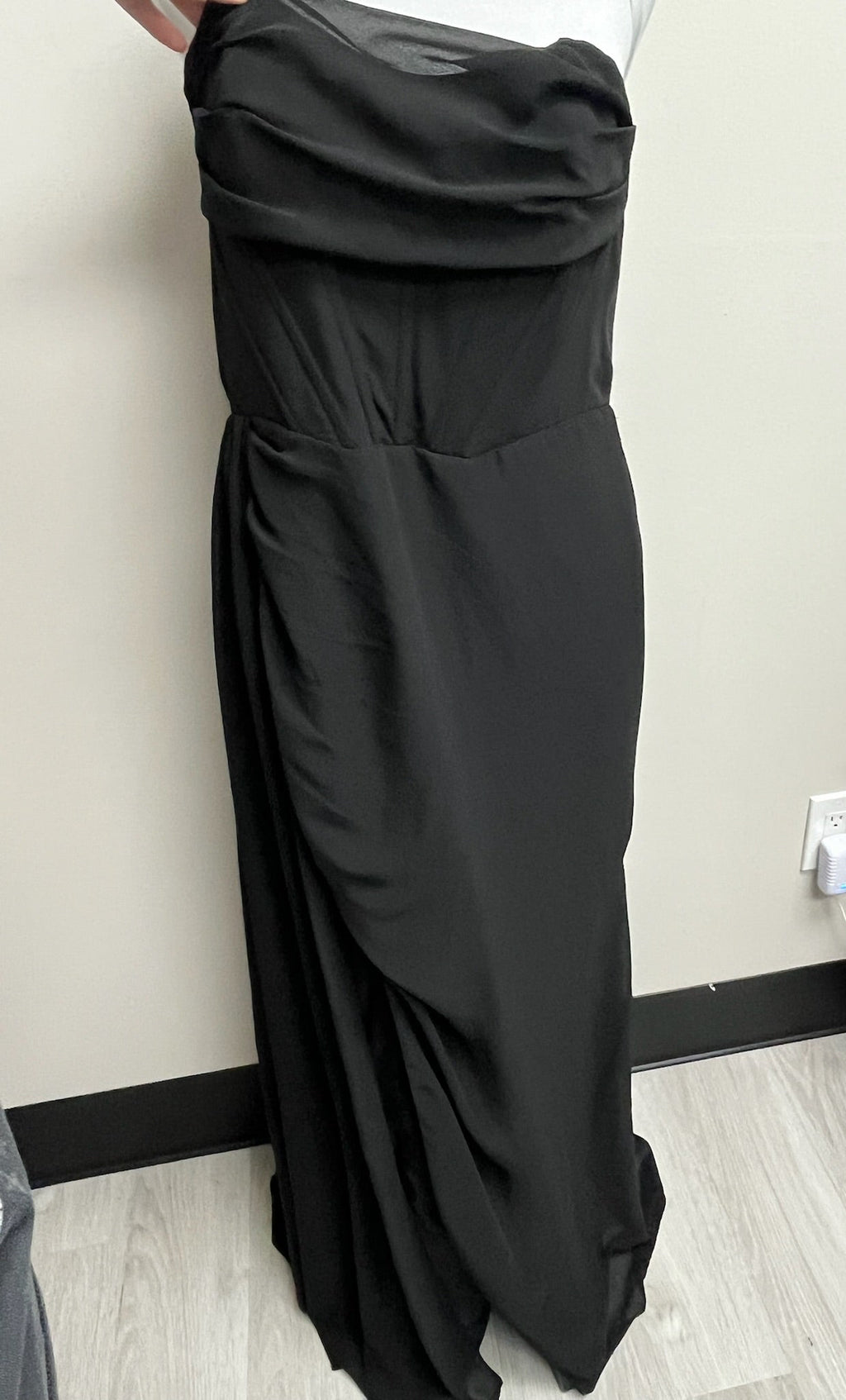 Used Women’s Black Dress