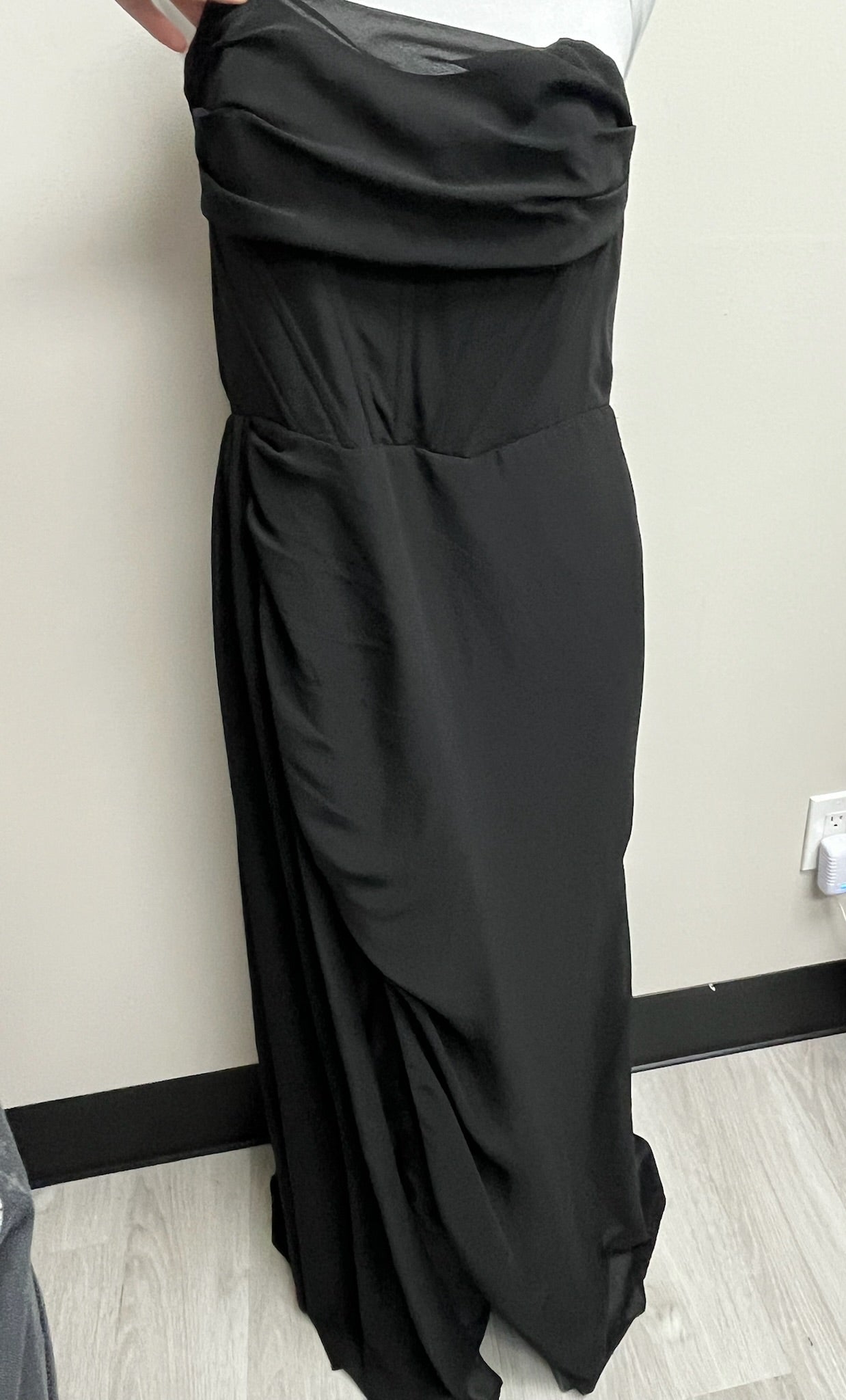 Used Women’s Black Dress