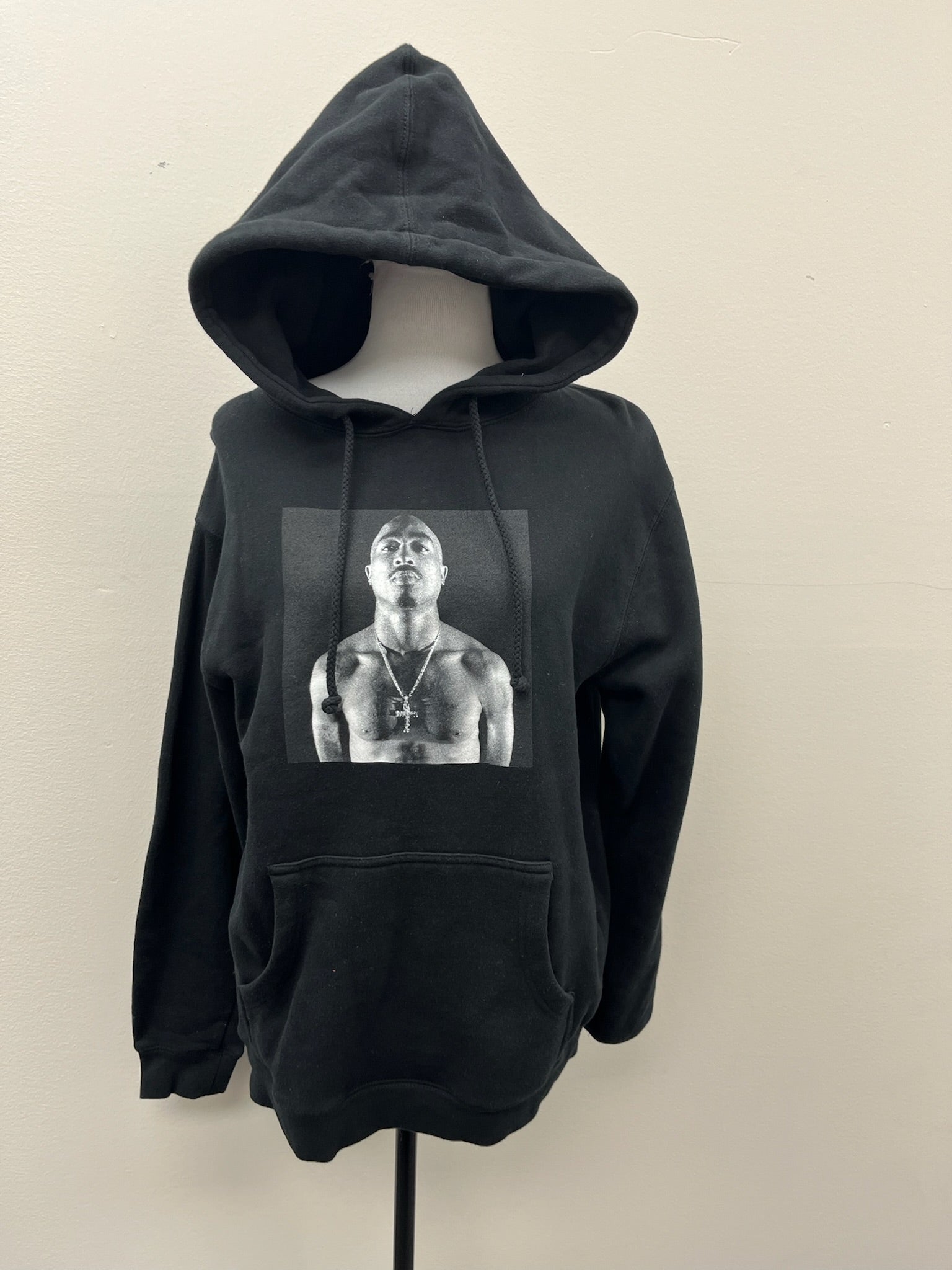 Used Unisex Adult Black 2 PAC Hoodie