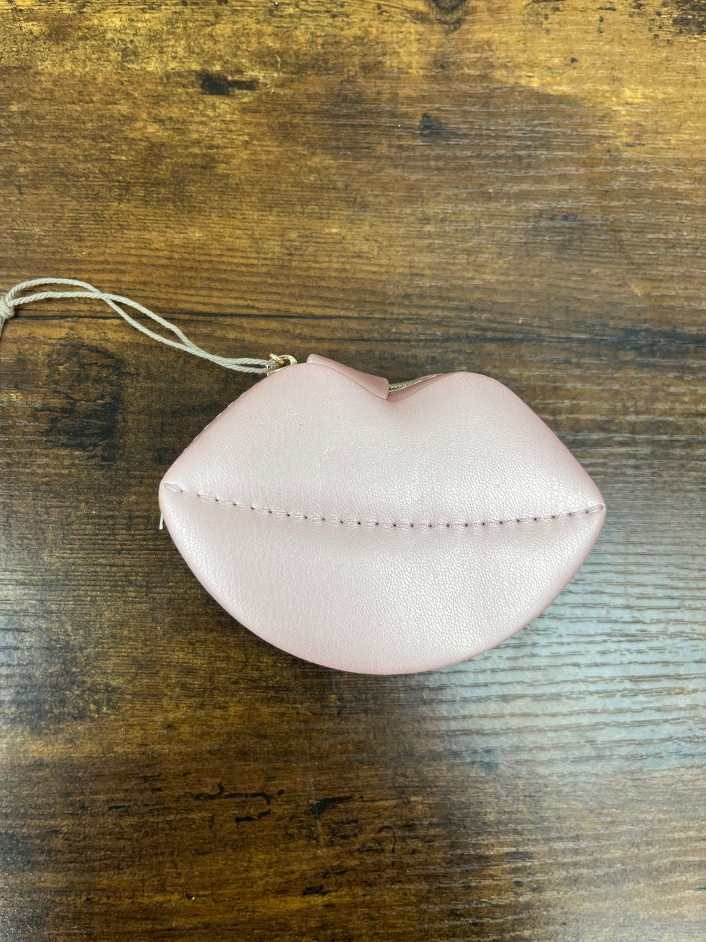 New Pink Lip Shaped Jewelry Organizer