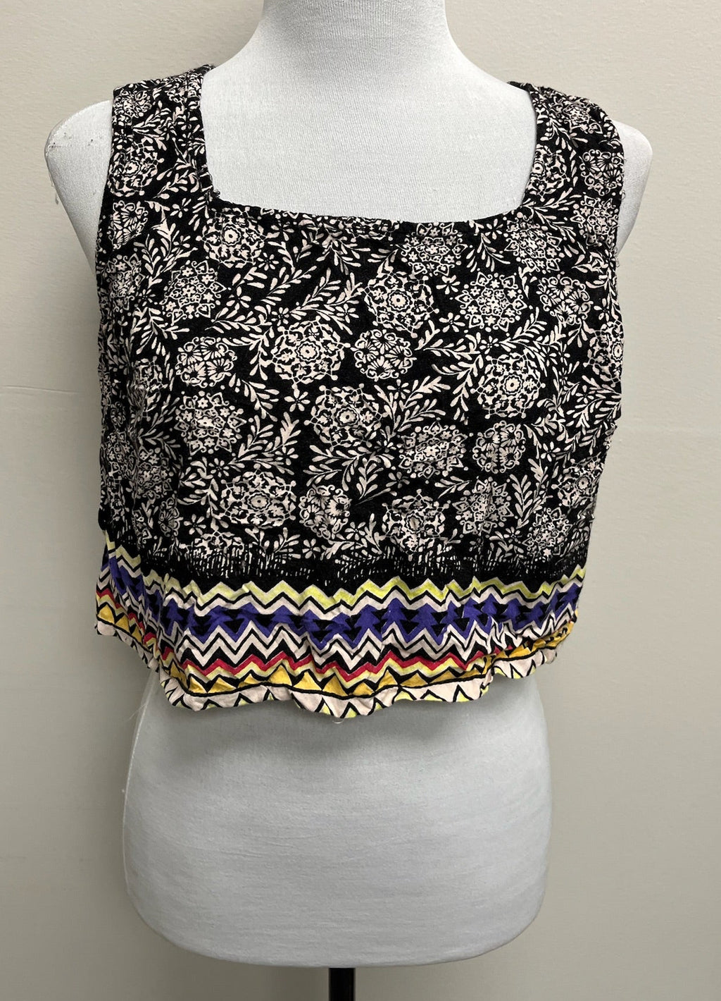 Used Women’s Boho Crop Top
