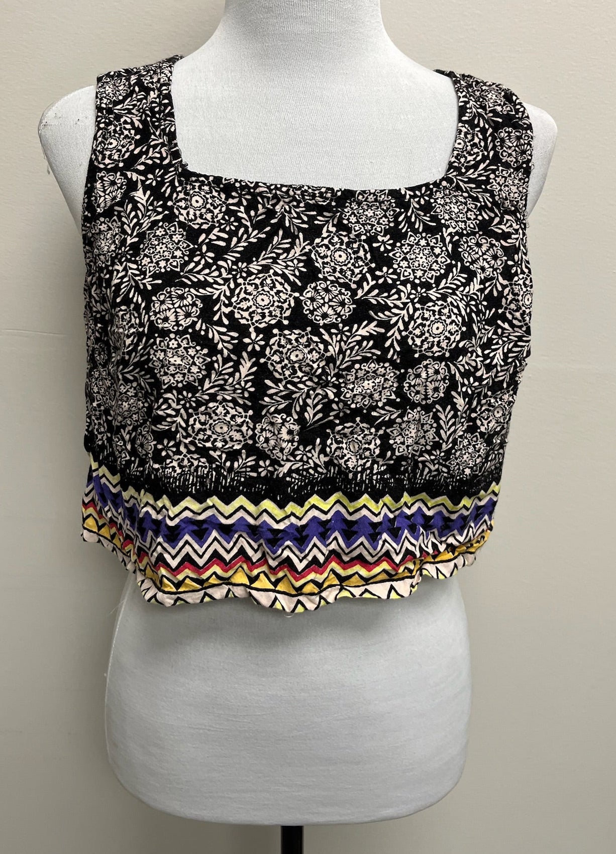 Used Women’s Boho Crop Top