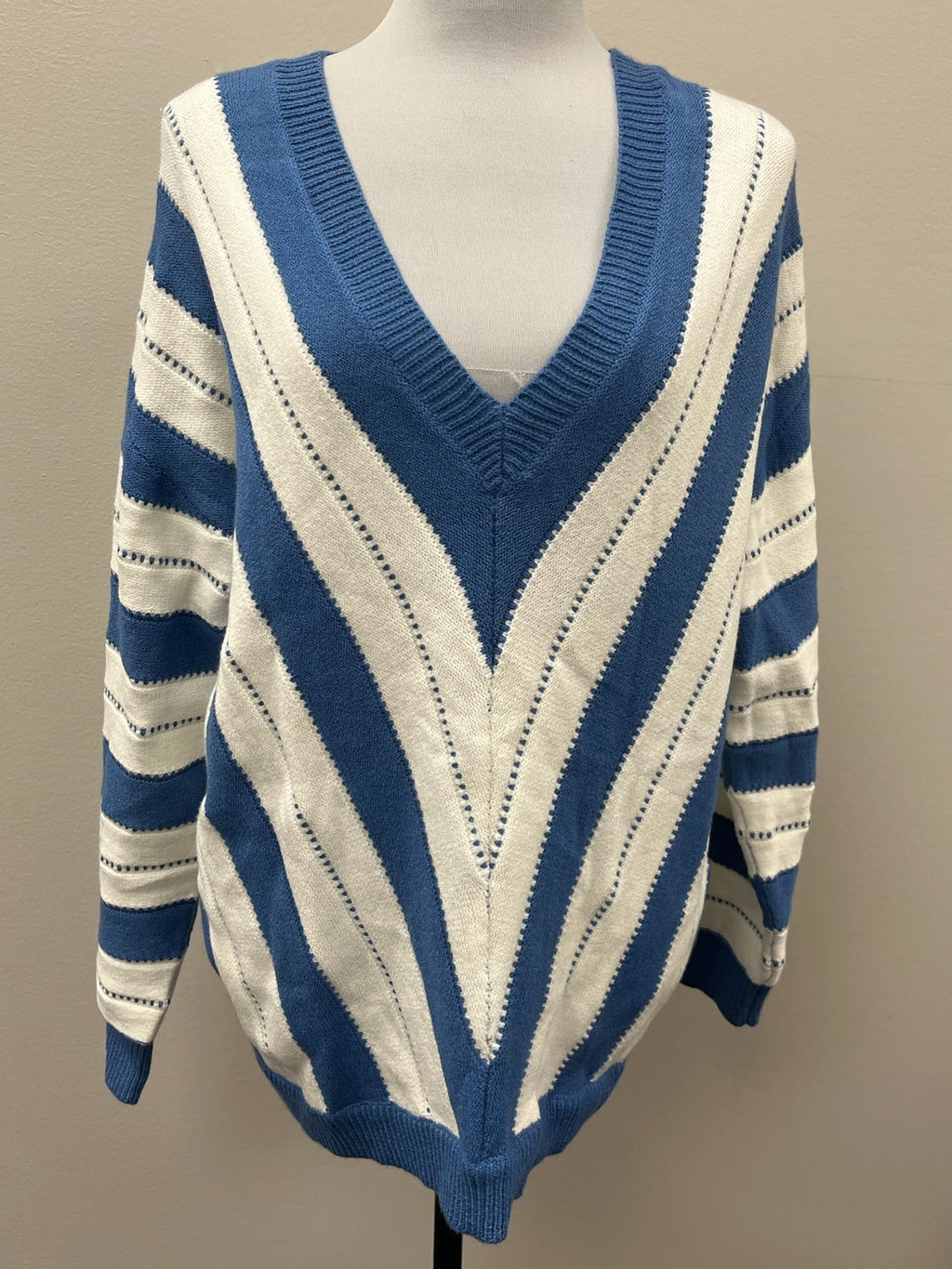 Used Women’s Striped Knitted Sweater