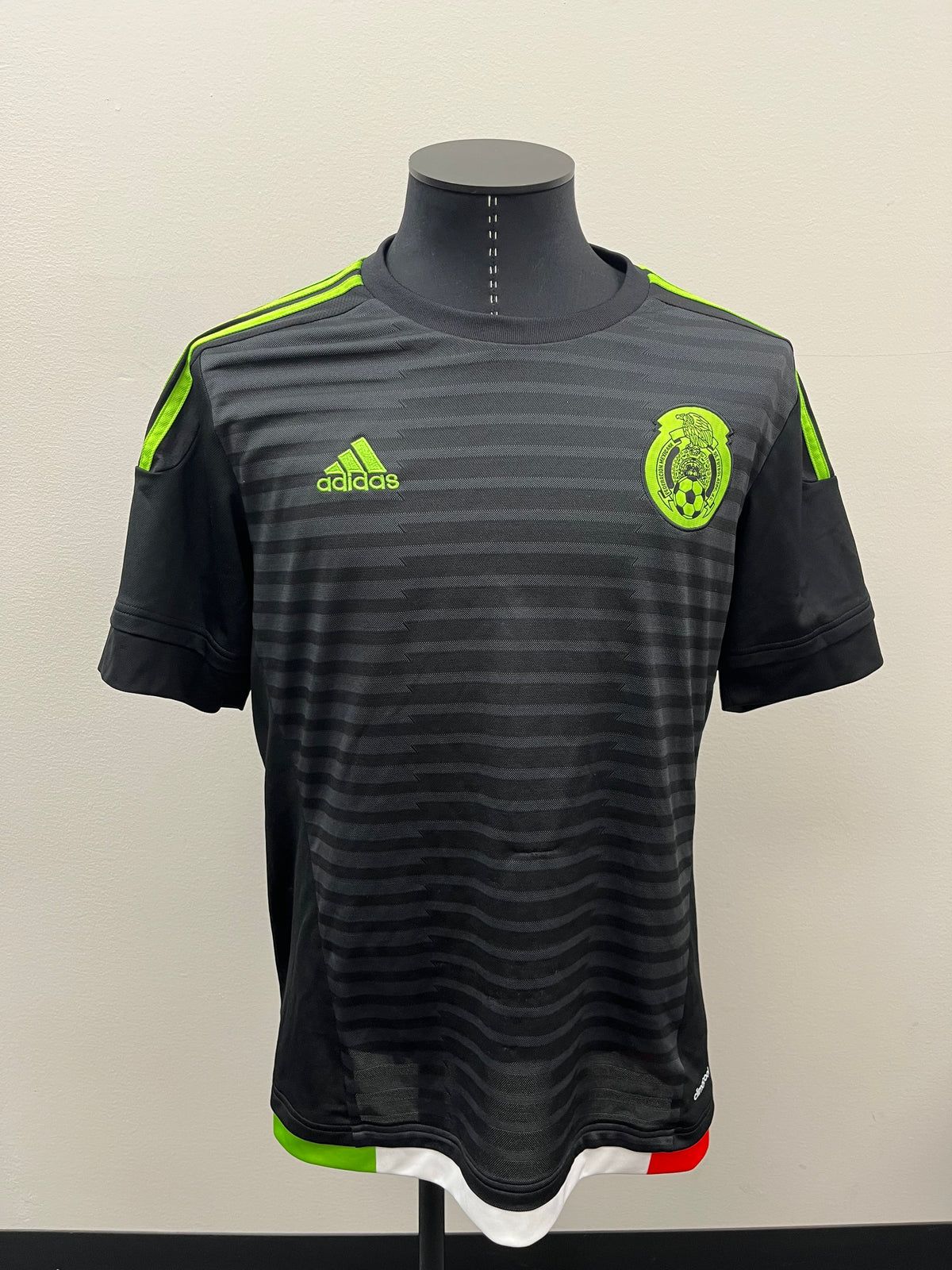 Used Men’s Mexico Home Jersey