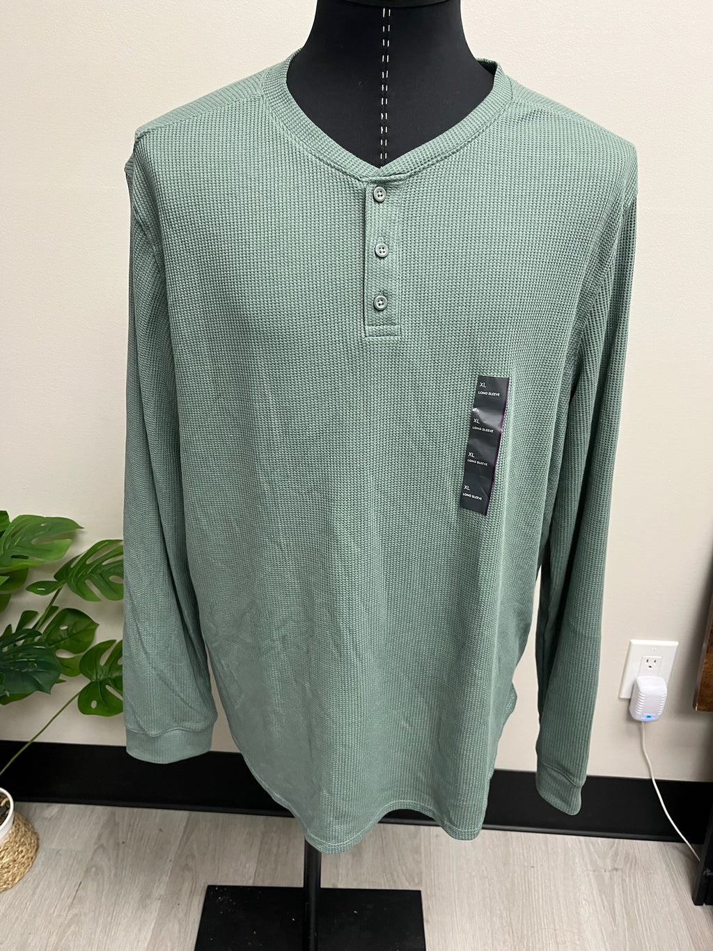 New Men’s Green Thermal Long Sleeve Shirt