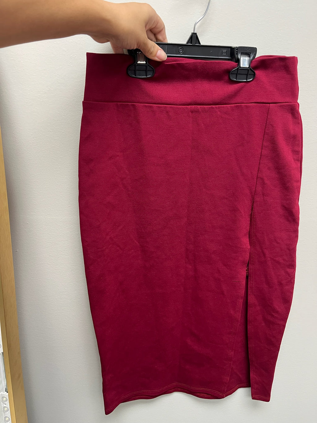 New Women’s Burgundy Skirt