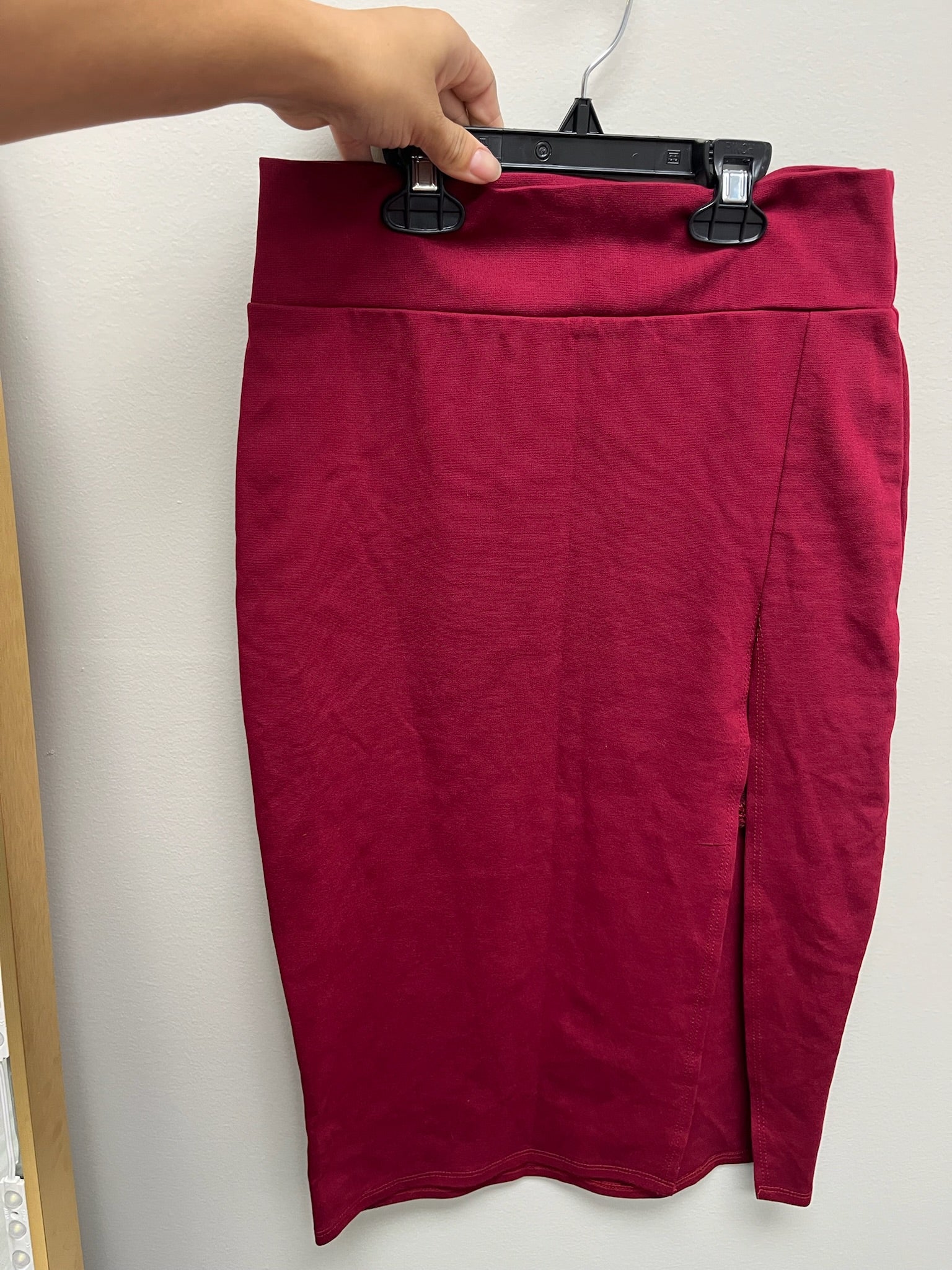 New Women’s Burgundy Skirt