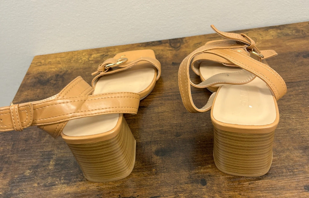 New Women’s Tan Heels