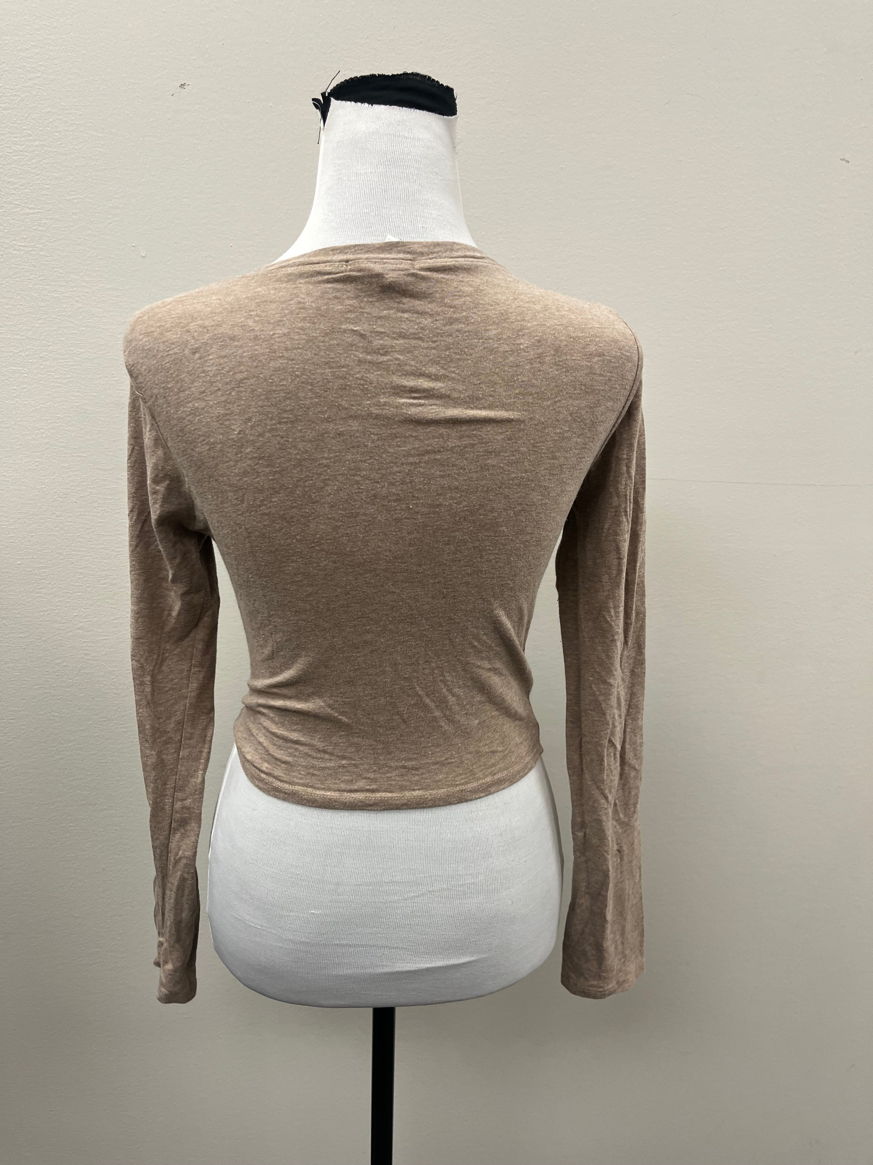 Used Women’s Tan Long Sleeve crop top
