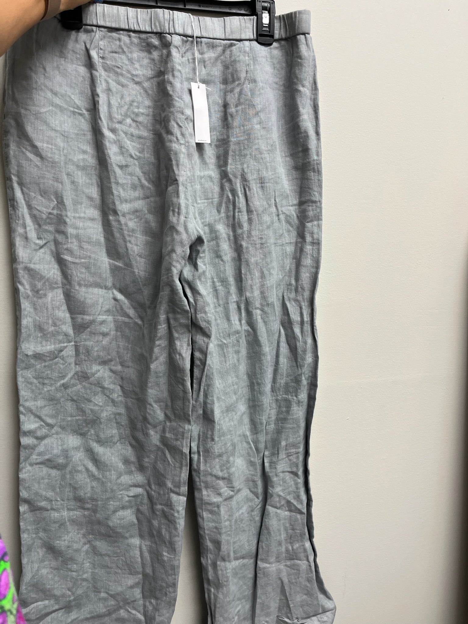 New Women’s Flowy Pants
