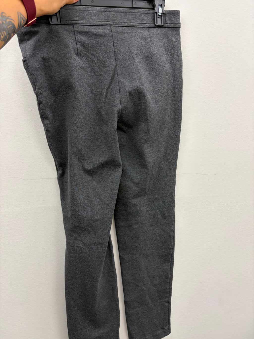 Used Women’s Grey Pants