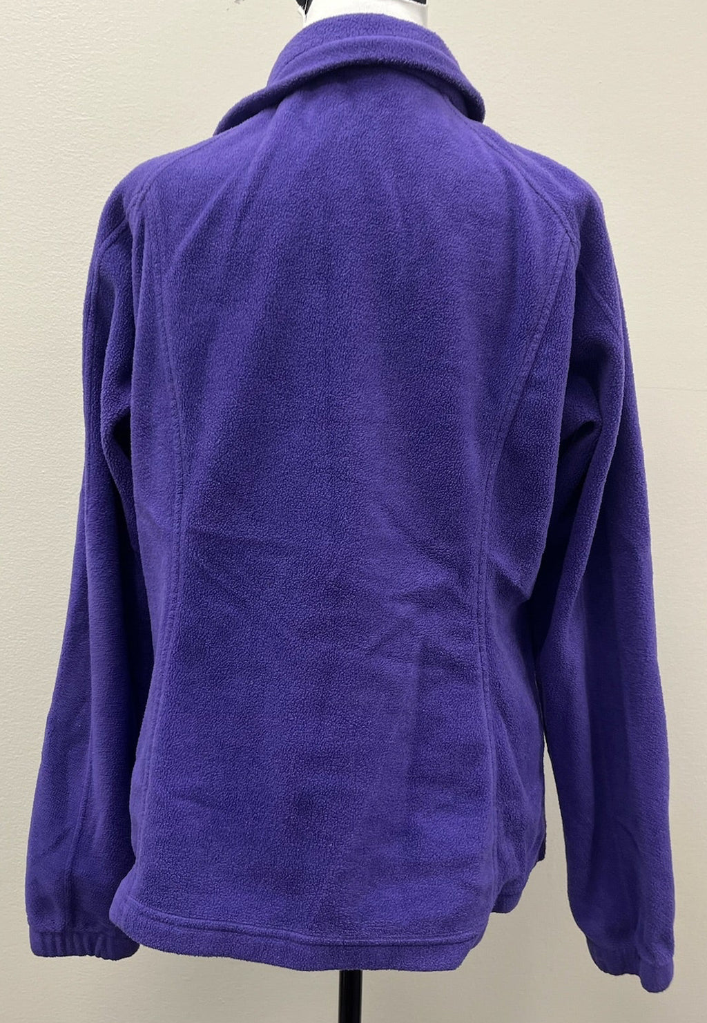 Used Women’s Purple Lakers Sweater