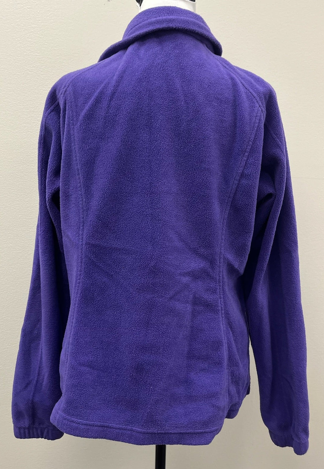 Used Women’s Purple Lakers Sweater