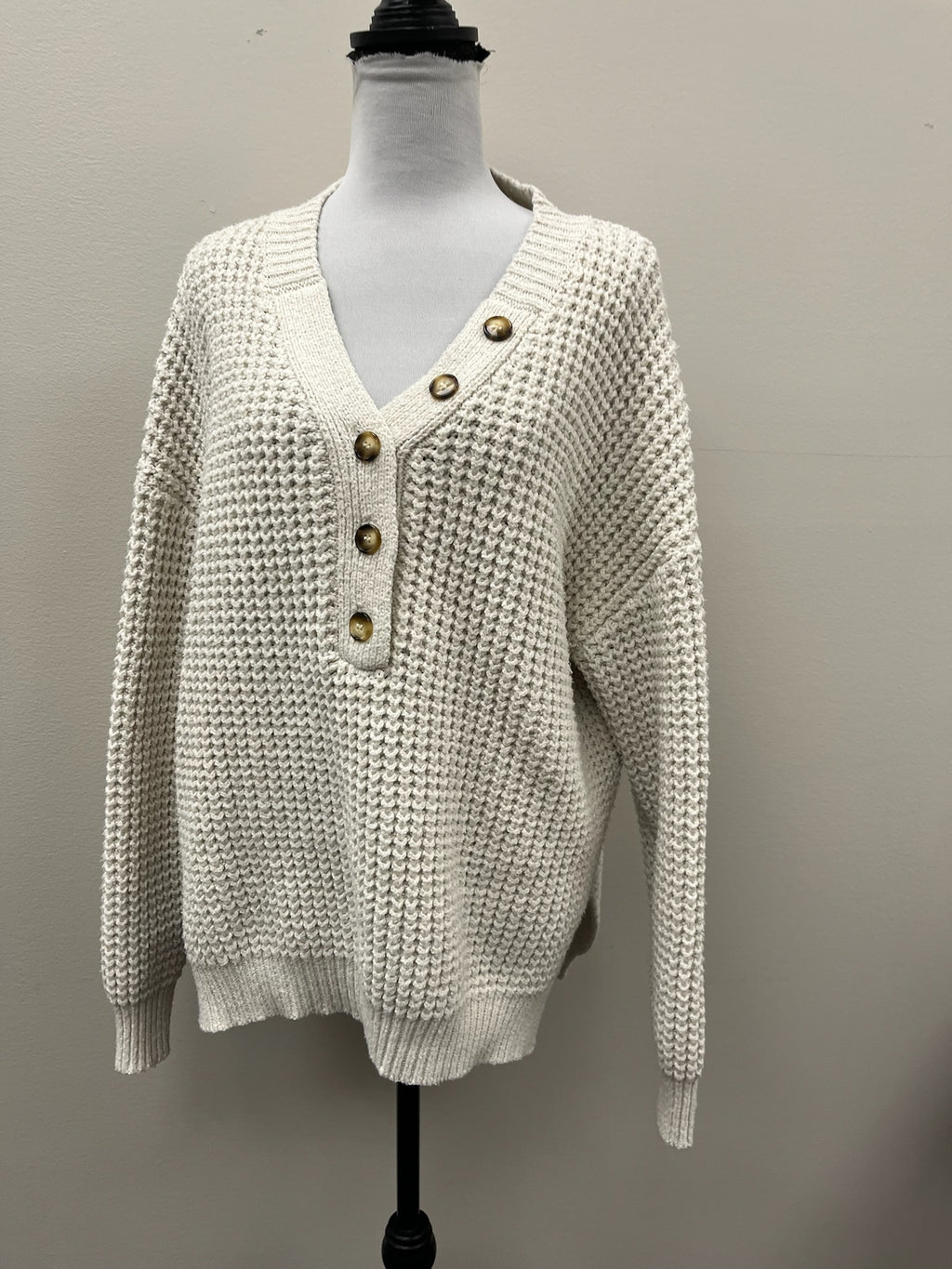 Used Women’s Cream Knitted Sweater Shirt