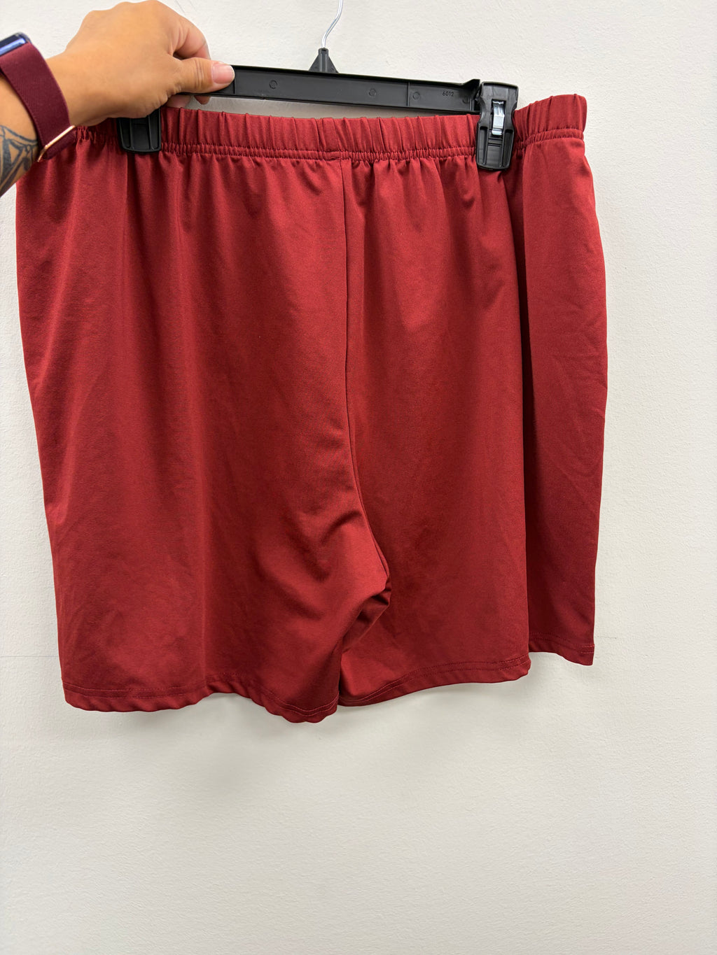 Used Women’s 2 Piece Red Set