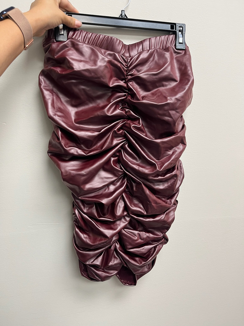 Used Women’s Burgundy Skirt