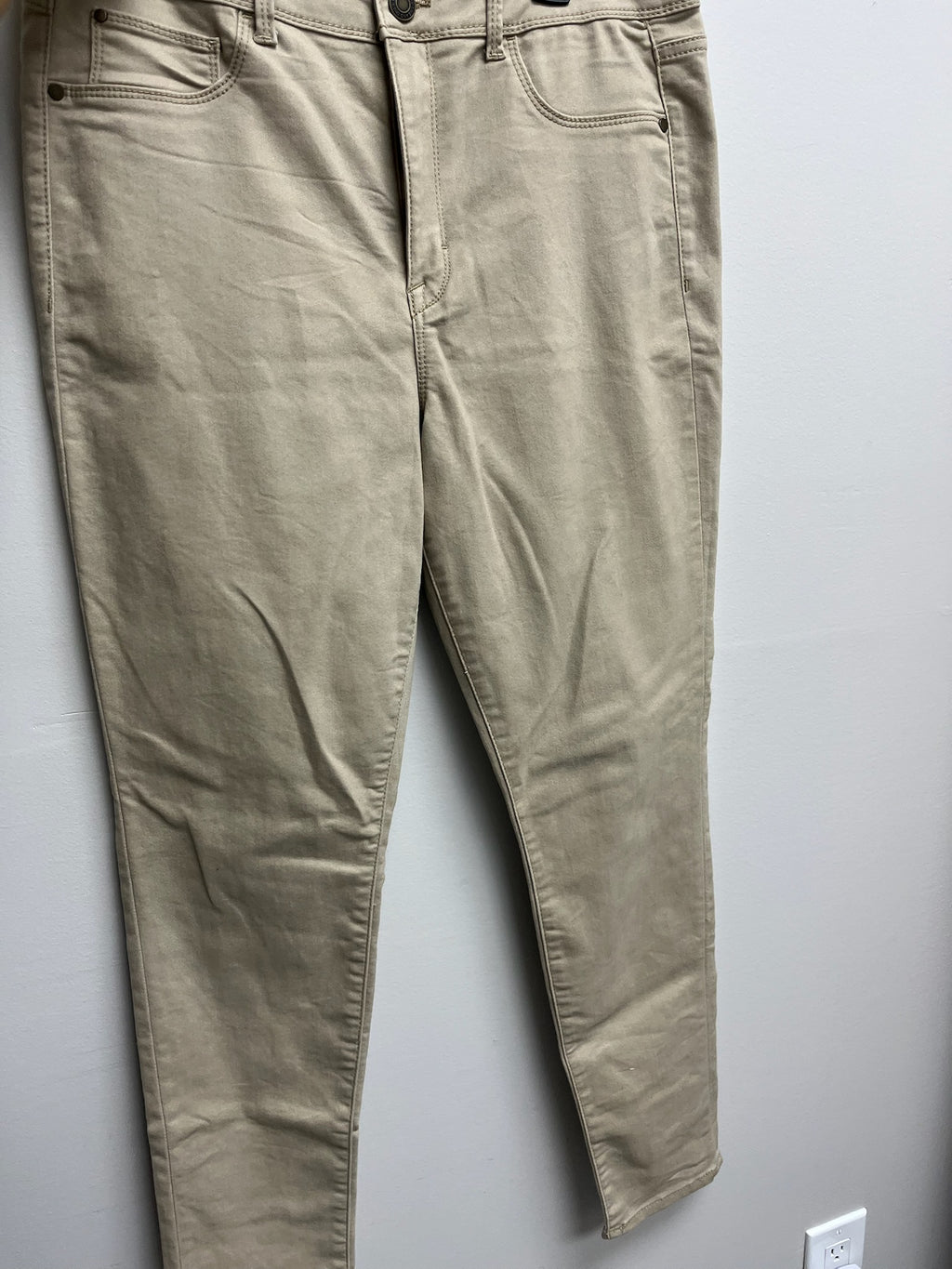 Used Once Women’s Khaki Pants