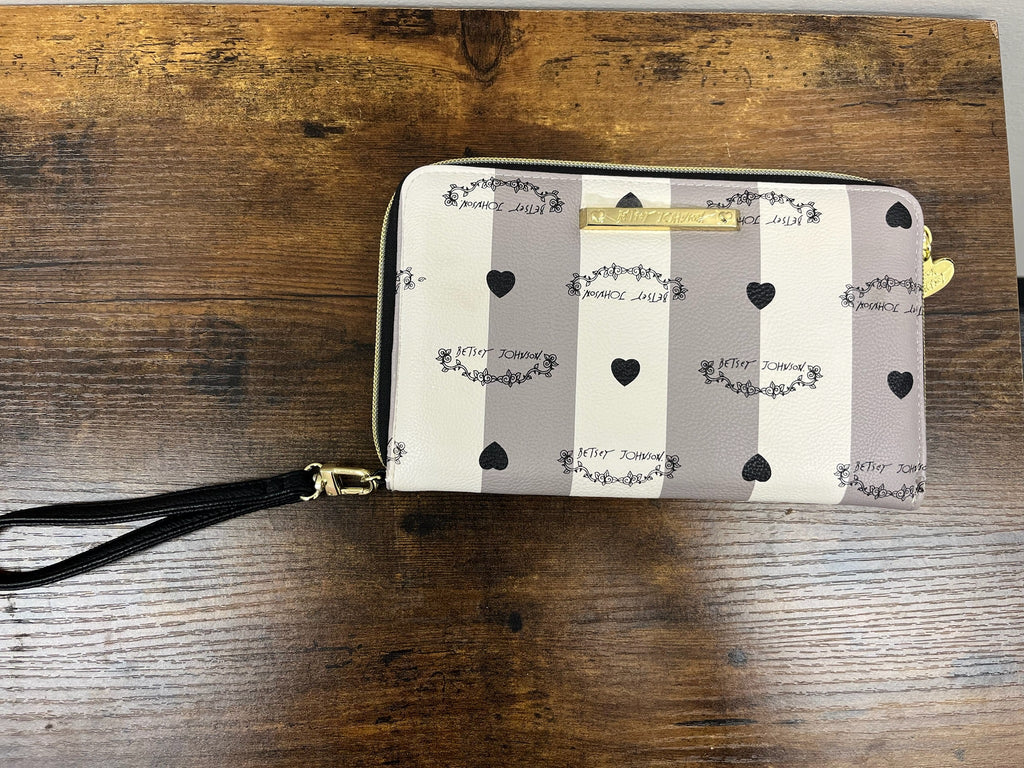 New Wristlet Wallet
