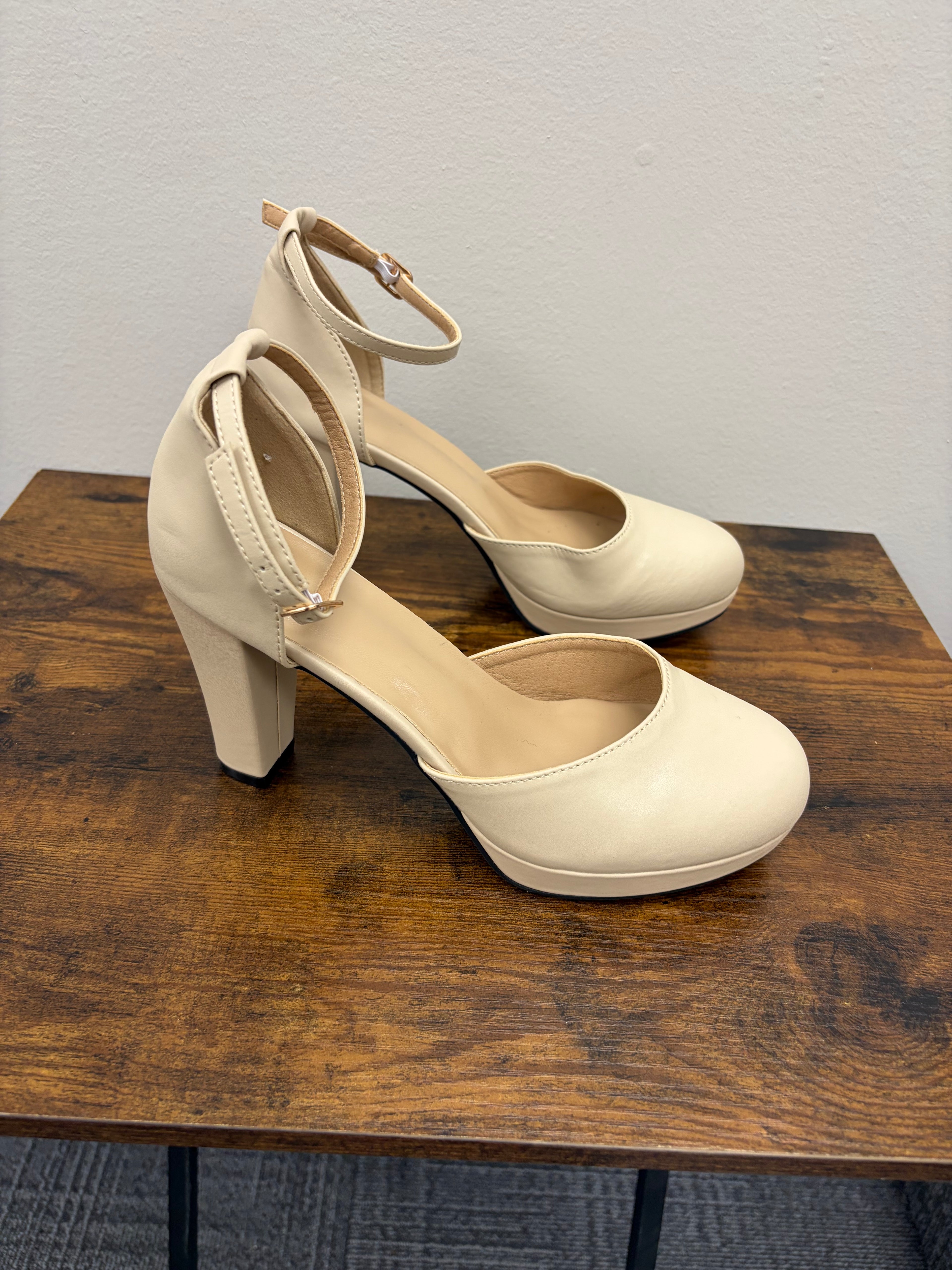 New Women’s Beige Heels