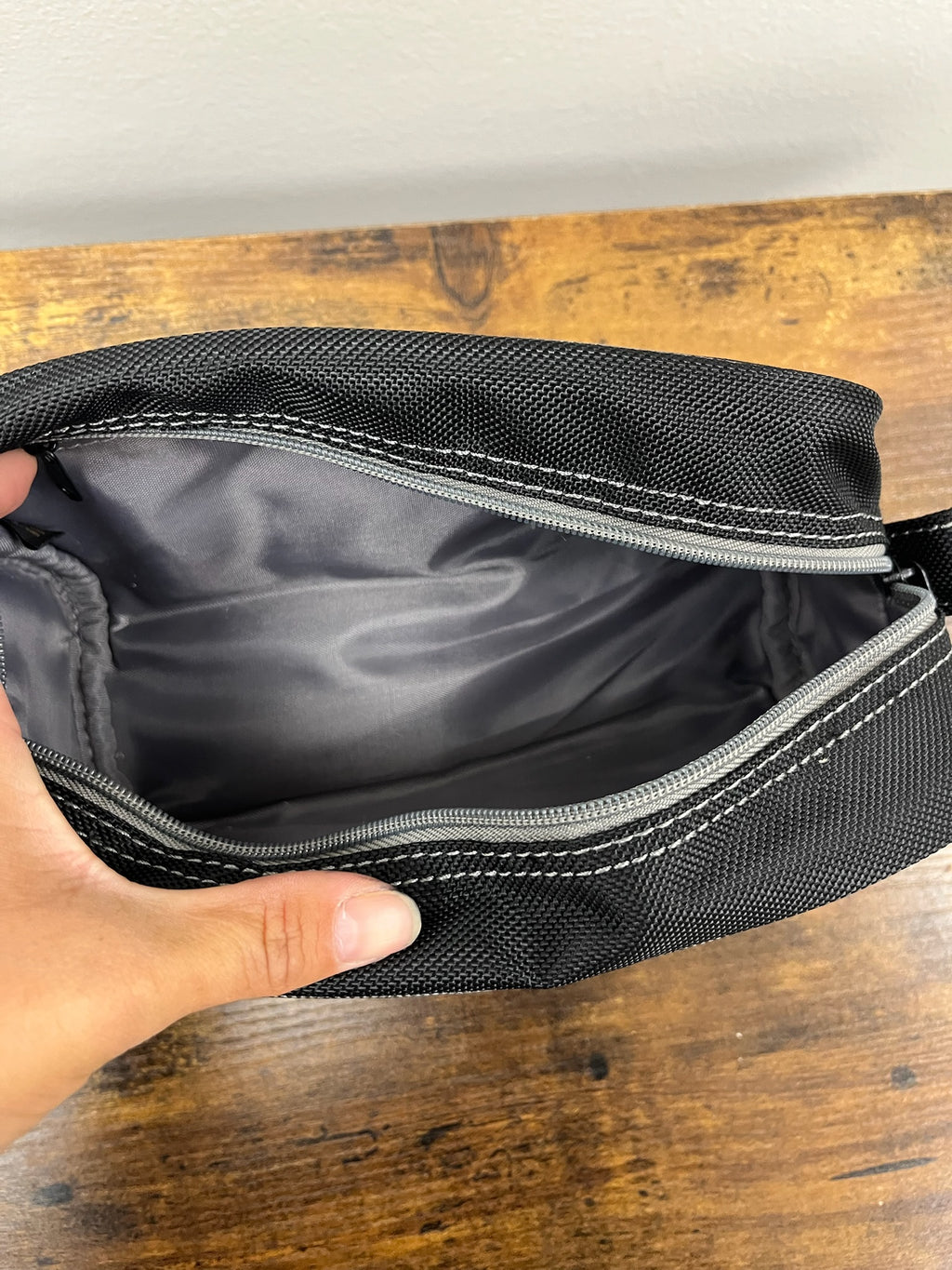 New Cosmetic Traveling Bag