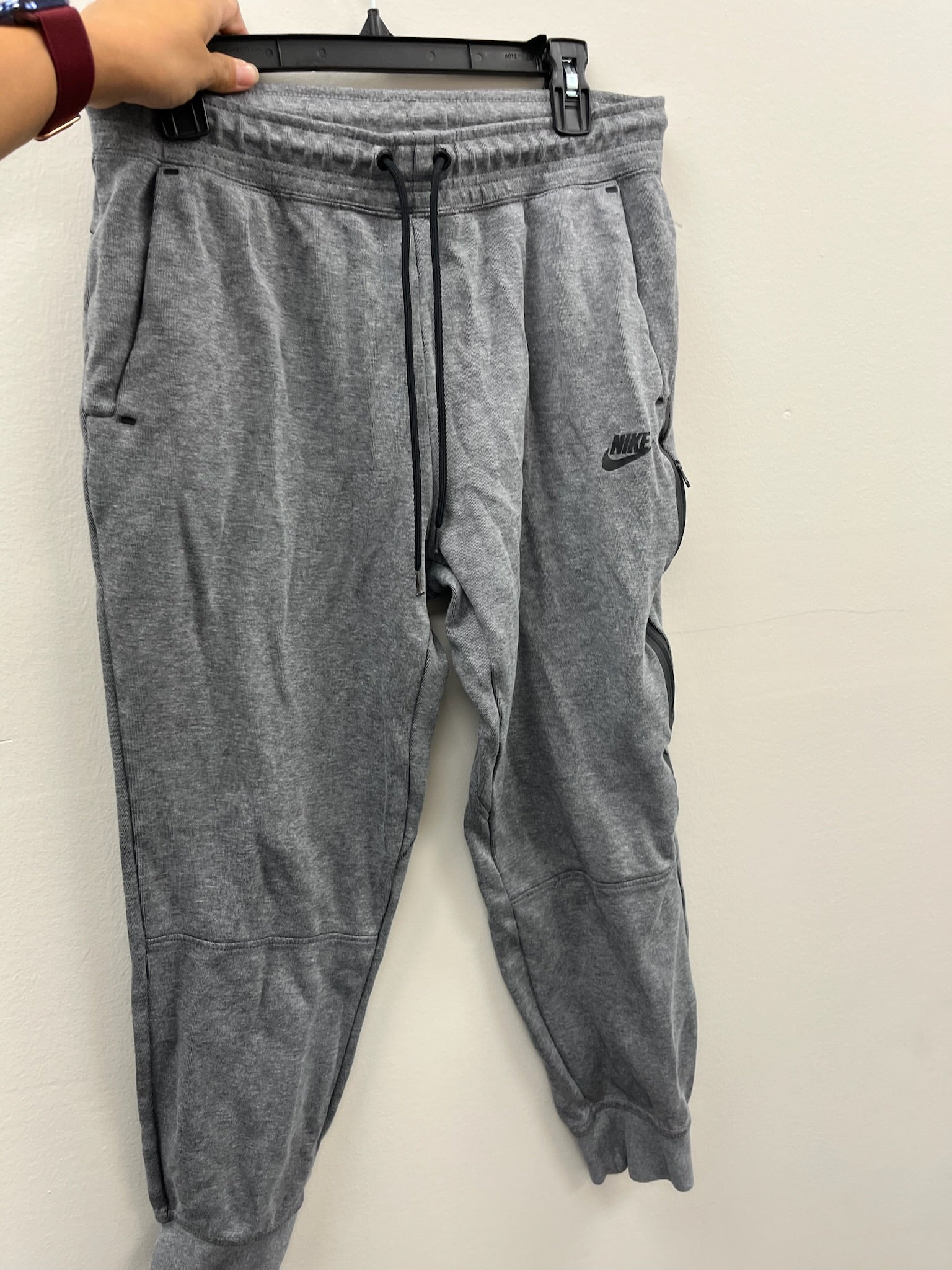 Used Unisex Adult Grey Sweats